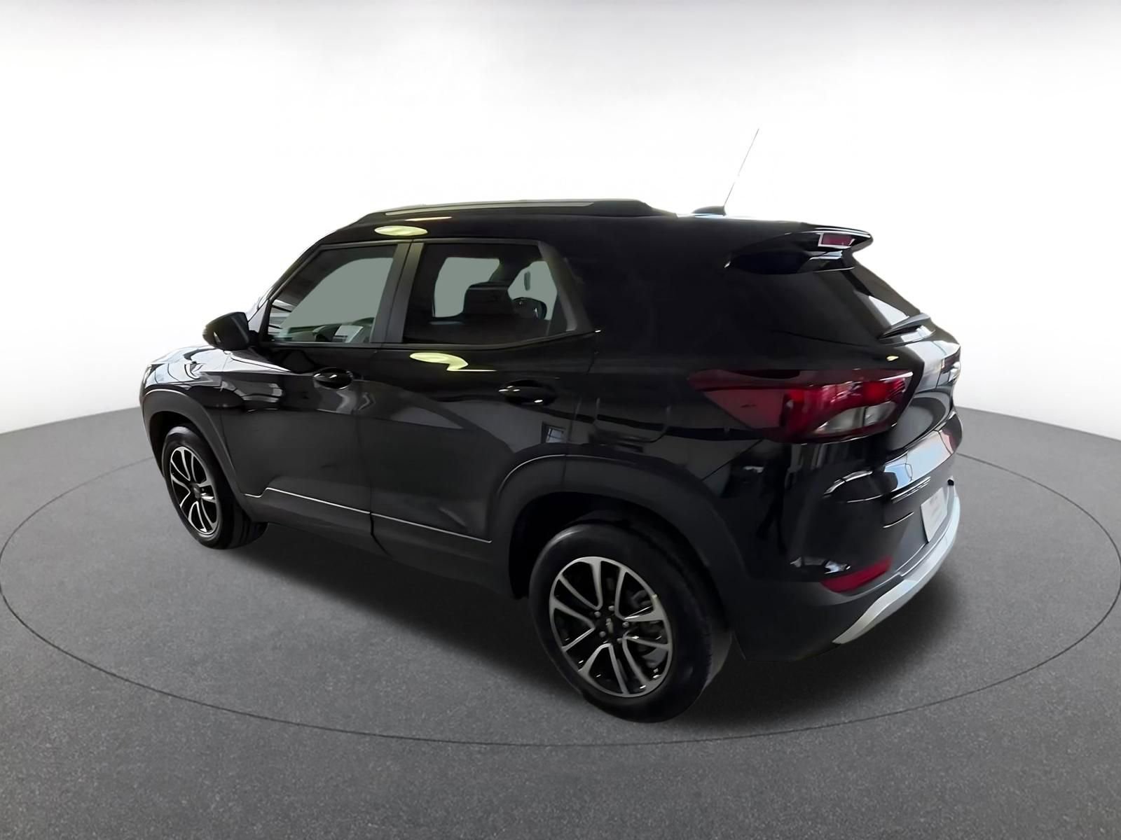 Thumbnail: 2025 Chevrolet TrailBlazer - 15