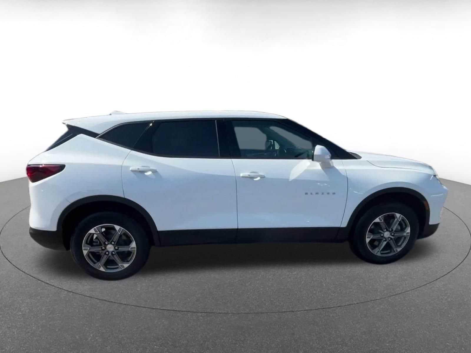 Thumbnail: 2026 Chevrolet Blazer - 15