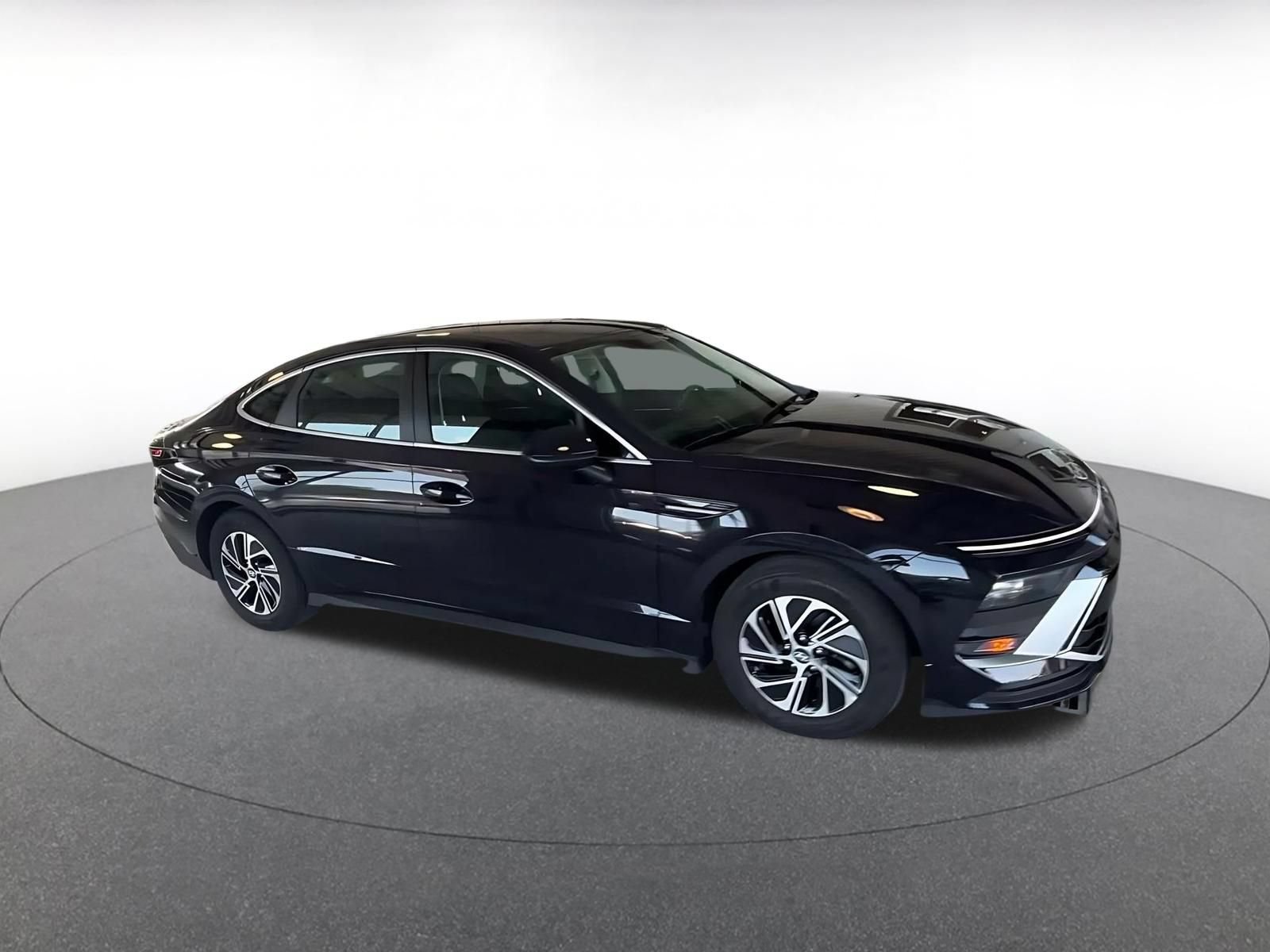Thumbnail: 2026 Hyundai Sonata - 2