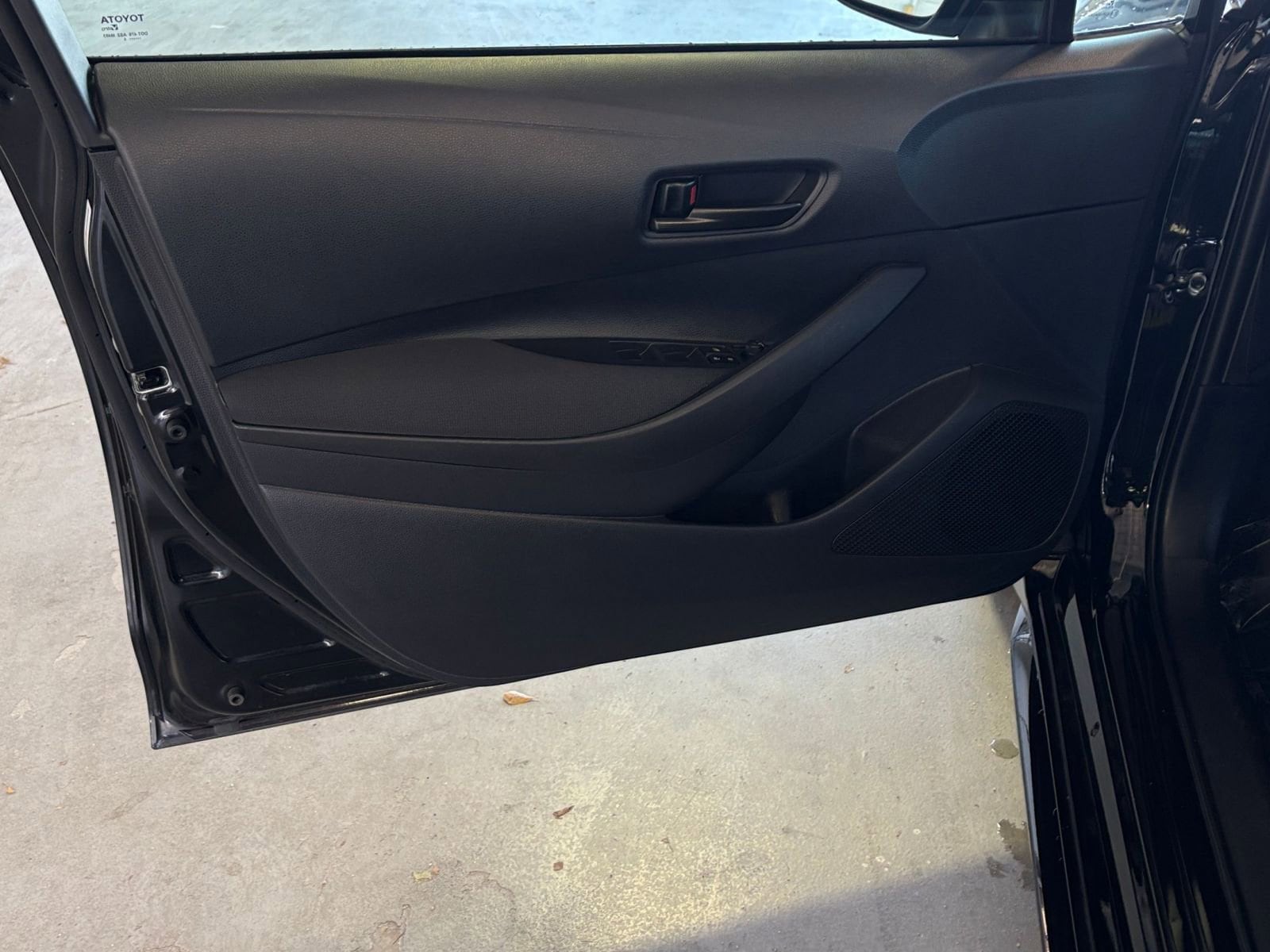 Thumbnail: 2025 Toyota Corolla - 20