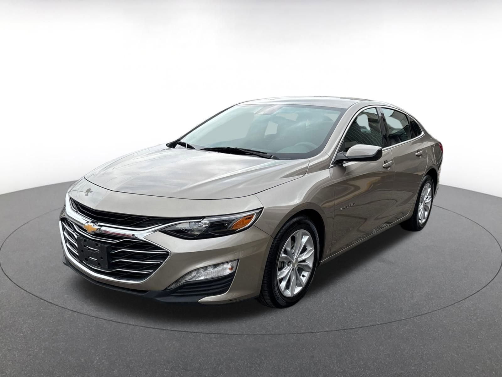 Thumbnail: 2024 Chevrolet Malibu - 10