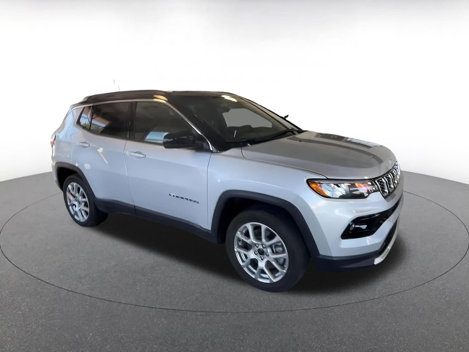 Thumbnail: 2025 Jeep Compass - 2