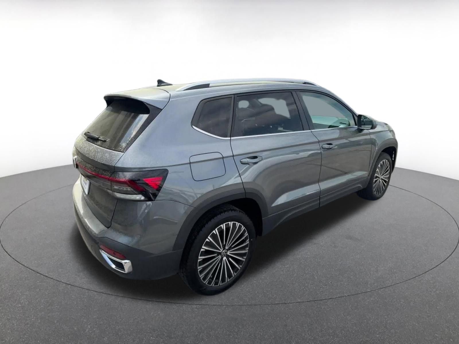 Thumbnail: 2025 Volkswagen Taos - 15