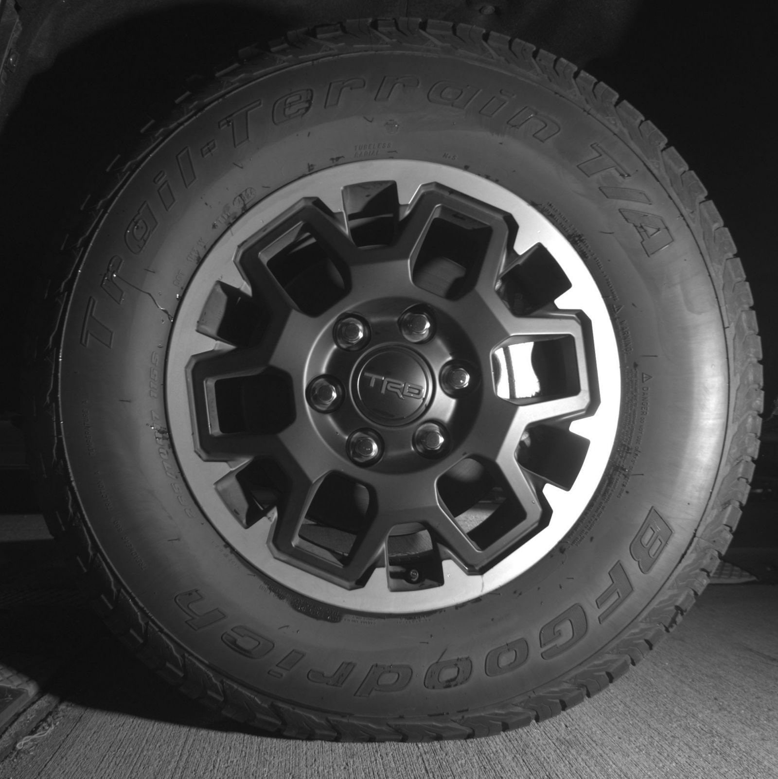 Thumbnail: 2025 Toyota Tacoma - 13