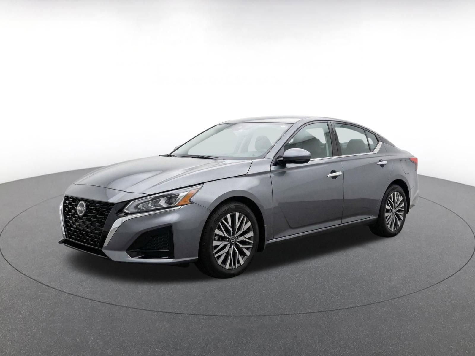 Thumbnail: 2025 Nissan Altima - 3