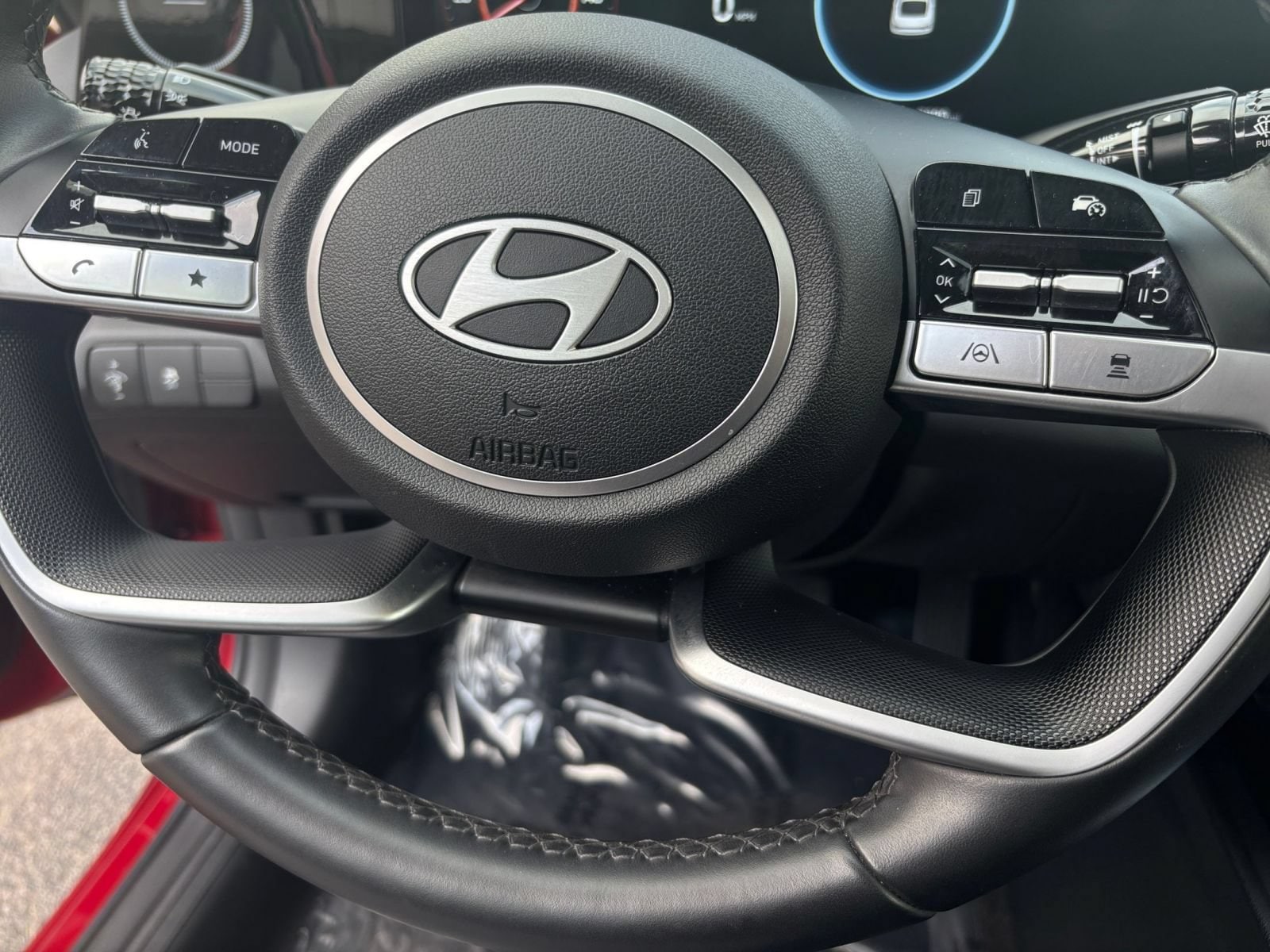 Thumbnail: 2025 Hyundai Elantra - 24