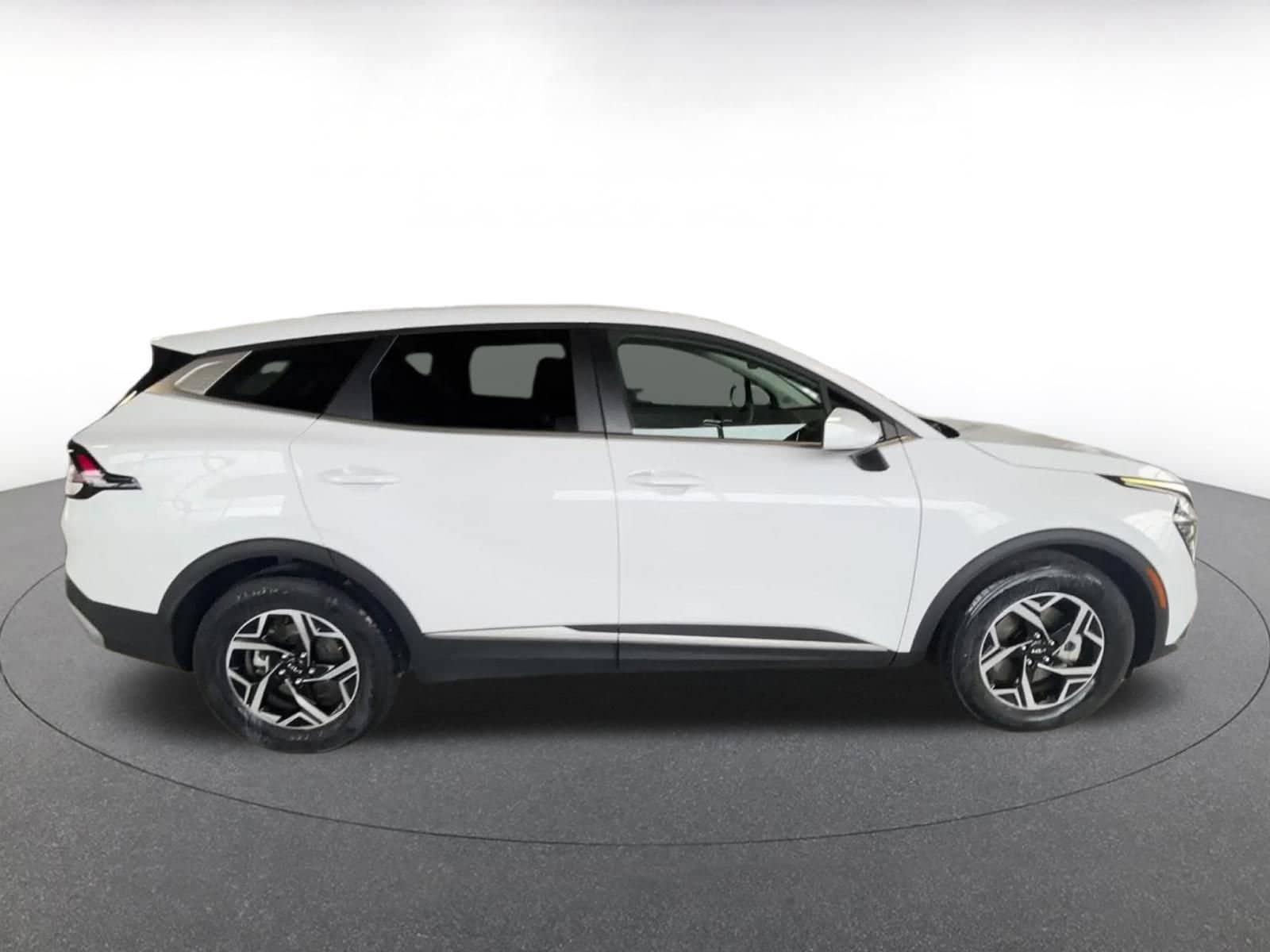 Thumbnail: 2025 Kia Sportage - 16