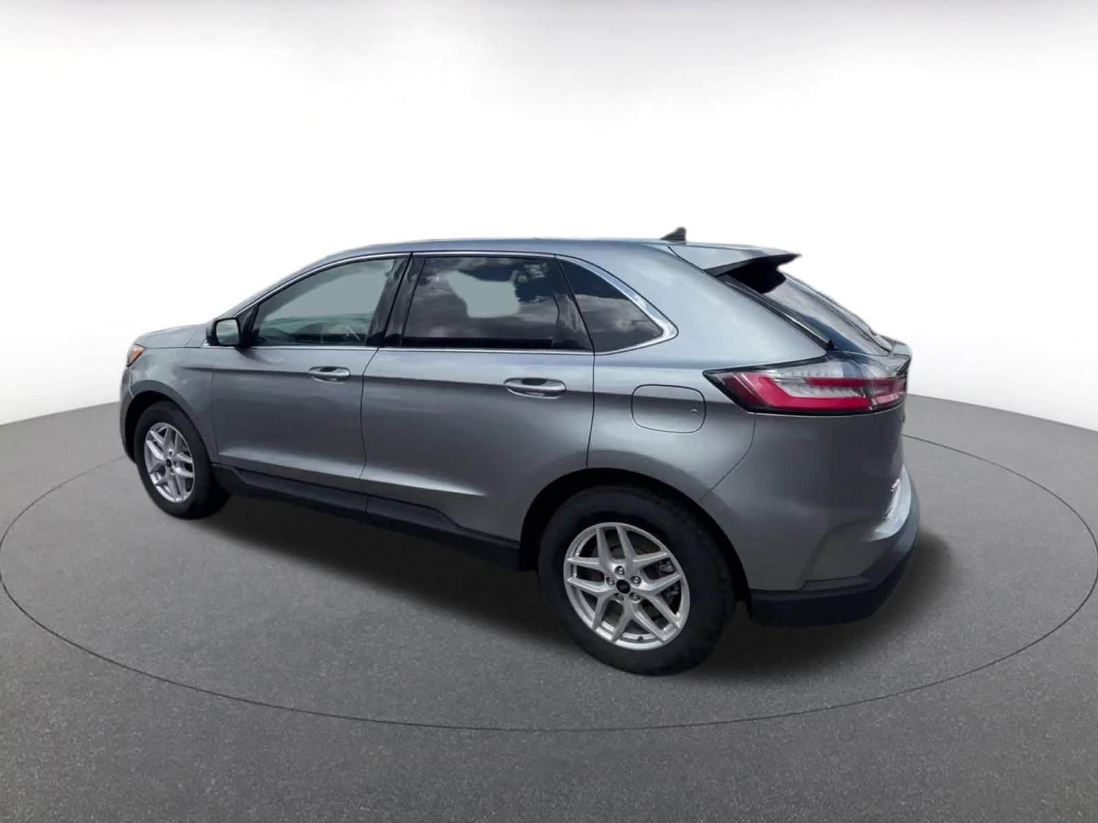 Thumbnail: 2024 Ford Edge - 16