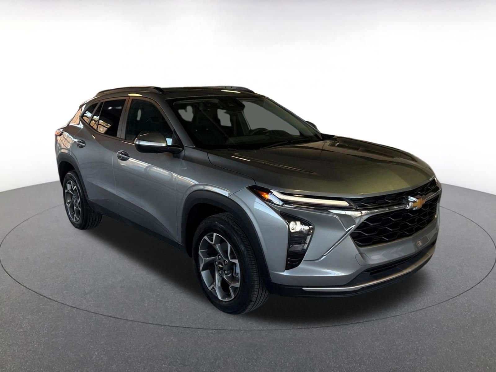 Thumbnail: 2025 Chevrolet Trax - 2