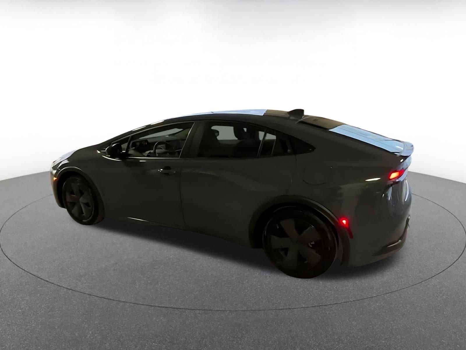 Thumbnail: 2025 Toyota Prius - 11