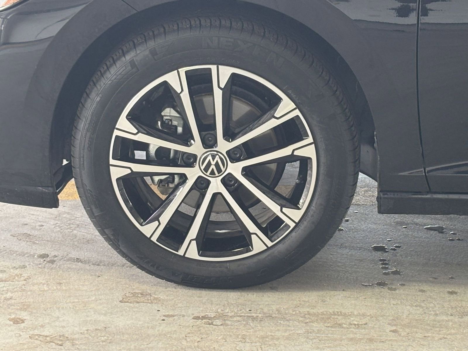 Thumbnail: 2025 Volkswagen Jetta - 28