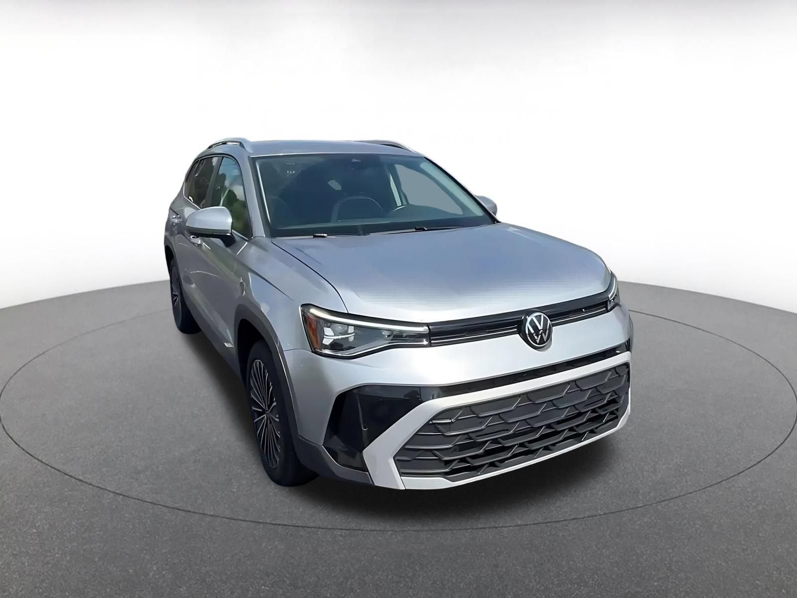 Thumbnail: 2025 Volkswagen Taos - 3