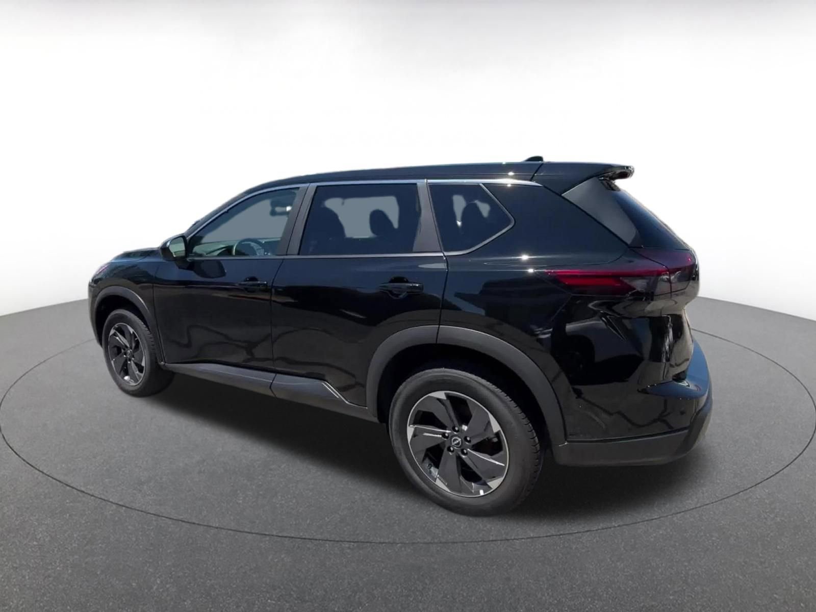 Thumbnail: 2025 Nissan Rogue - 10