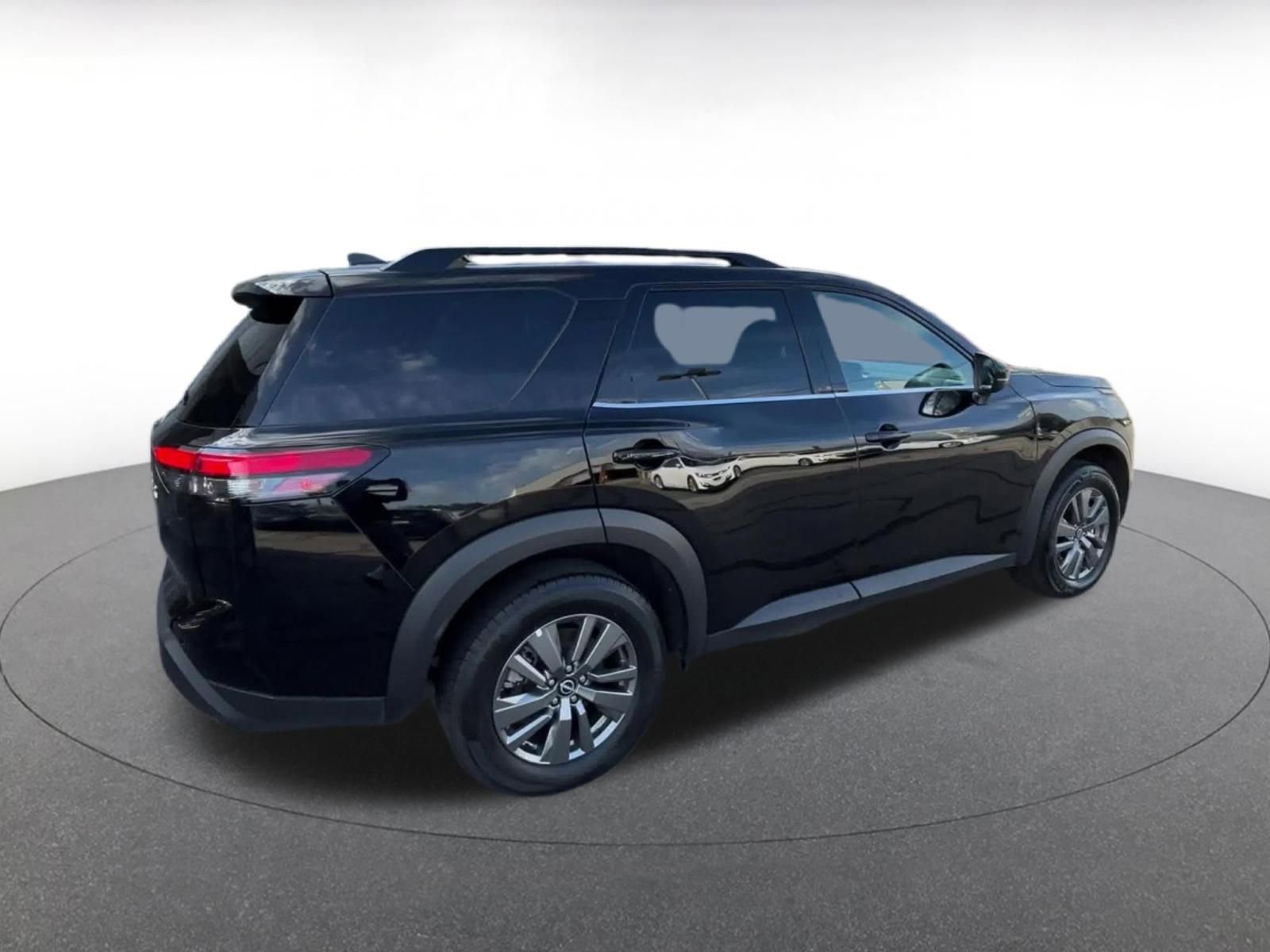 Thumbnail: 2025 Nissan Pathfinder - 21