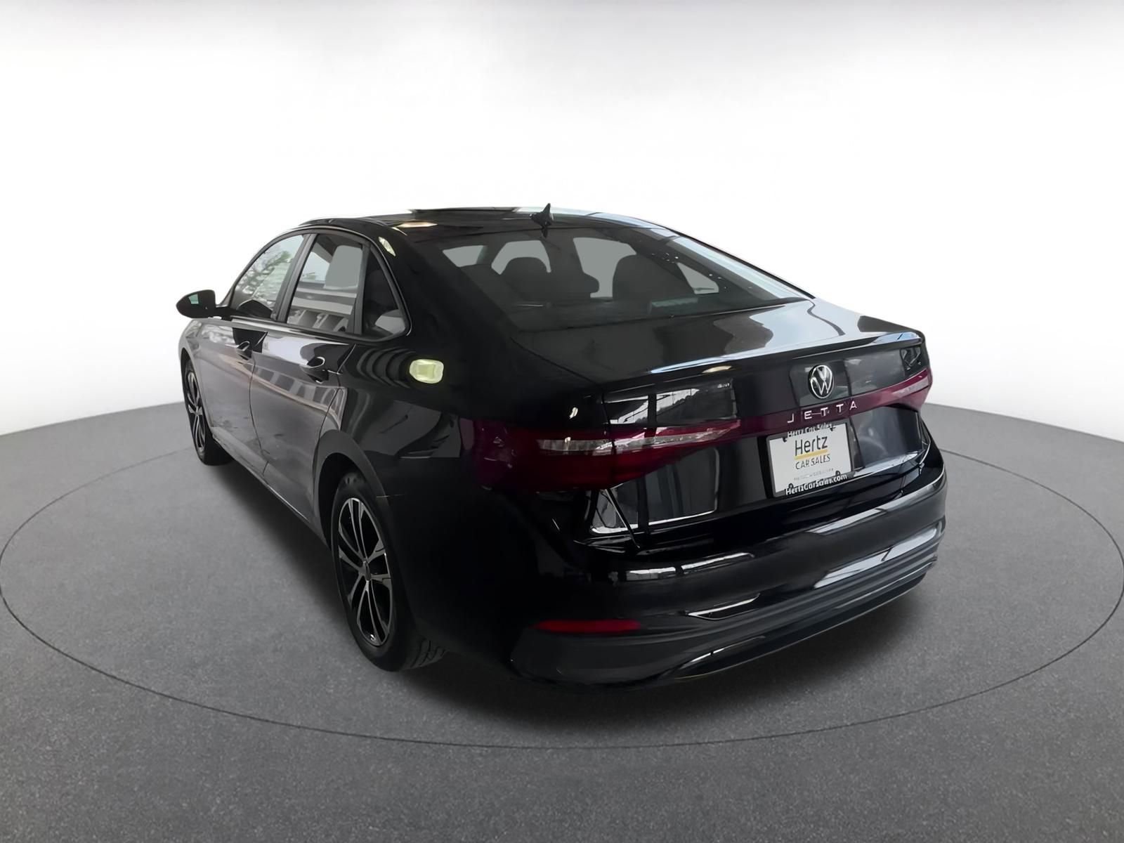 Thumbnail: 2025 Volkswagen Jetta - 10