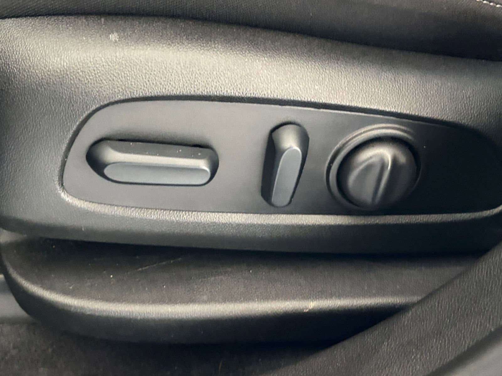 Thumbnail: 2025 Chevrolet Blazer - 23