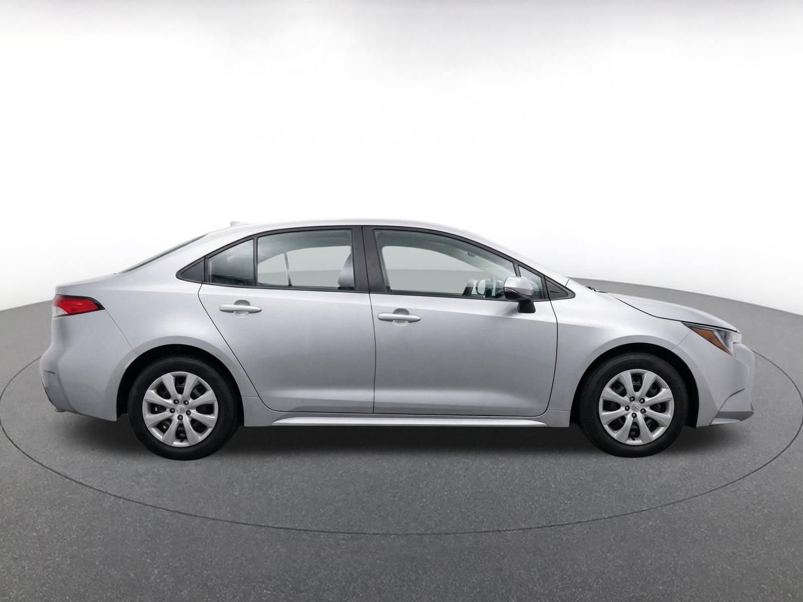 Thumbnail: 2025 Toyota Corolla - 11