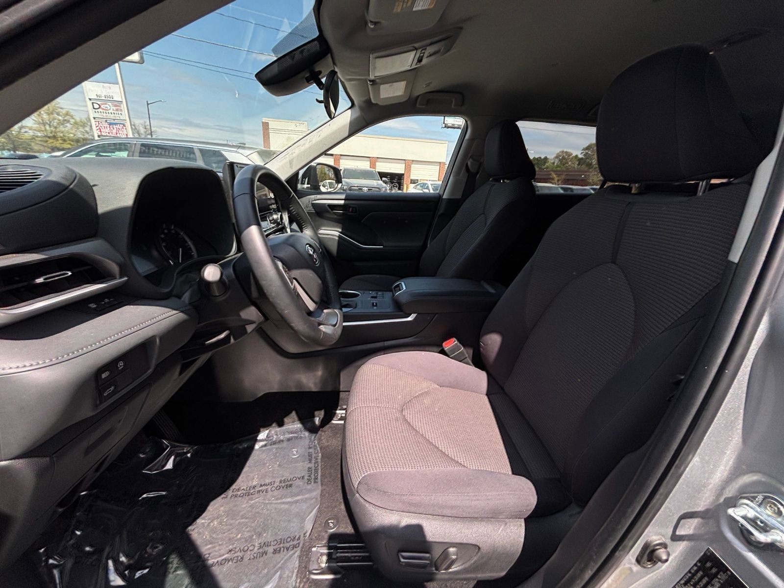 Thumbnail: 2025 Toyota Highlander - 28