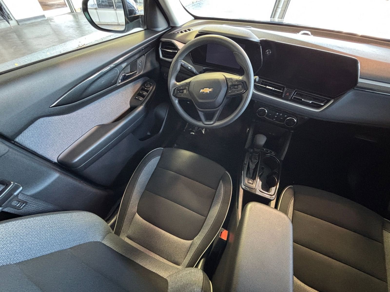 Thumbnail: 2025 Chevrolet TrailBlazer - 35