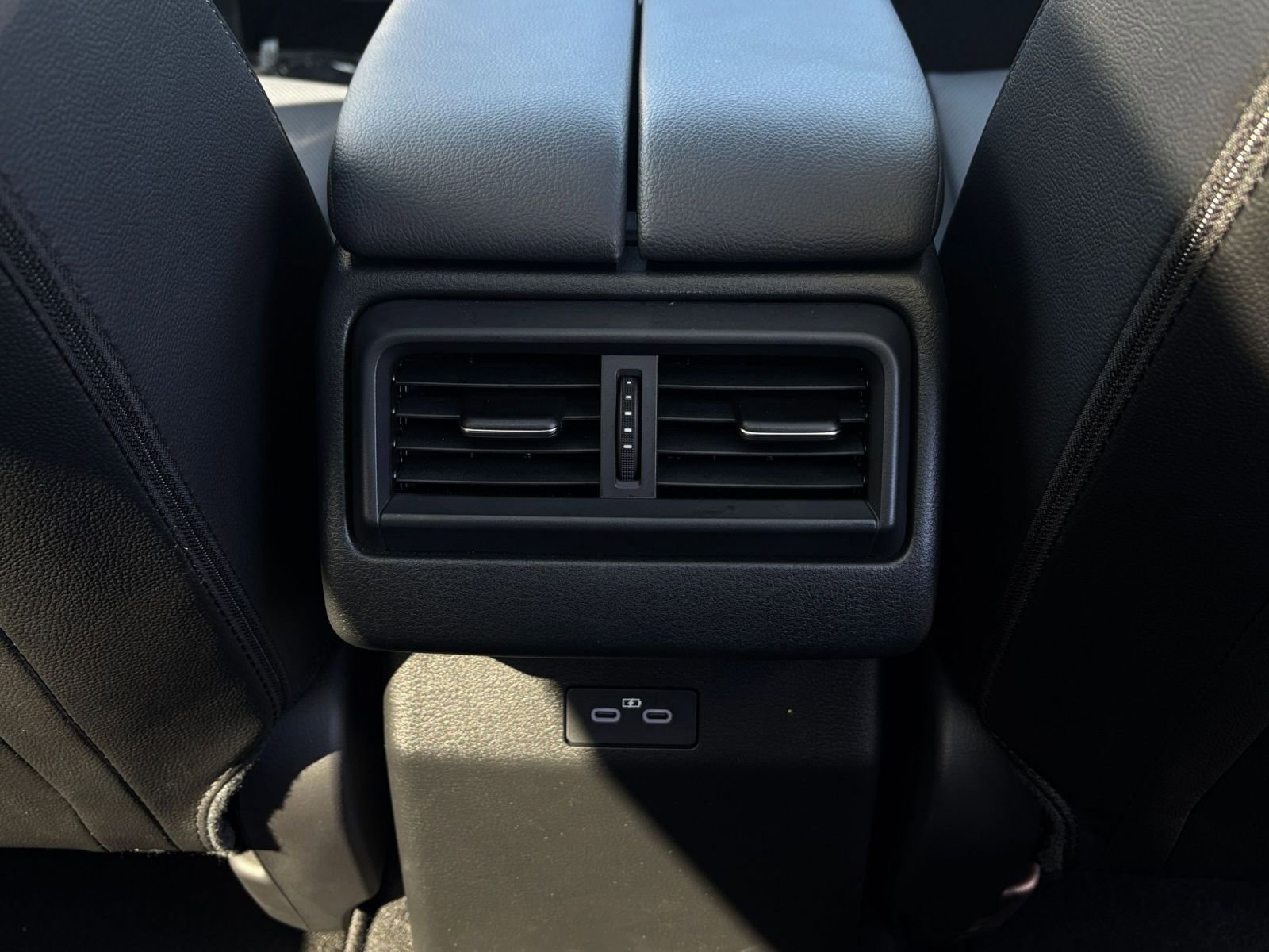 Thumbnail: 2025 Mazda CX-50 - 25