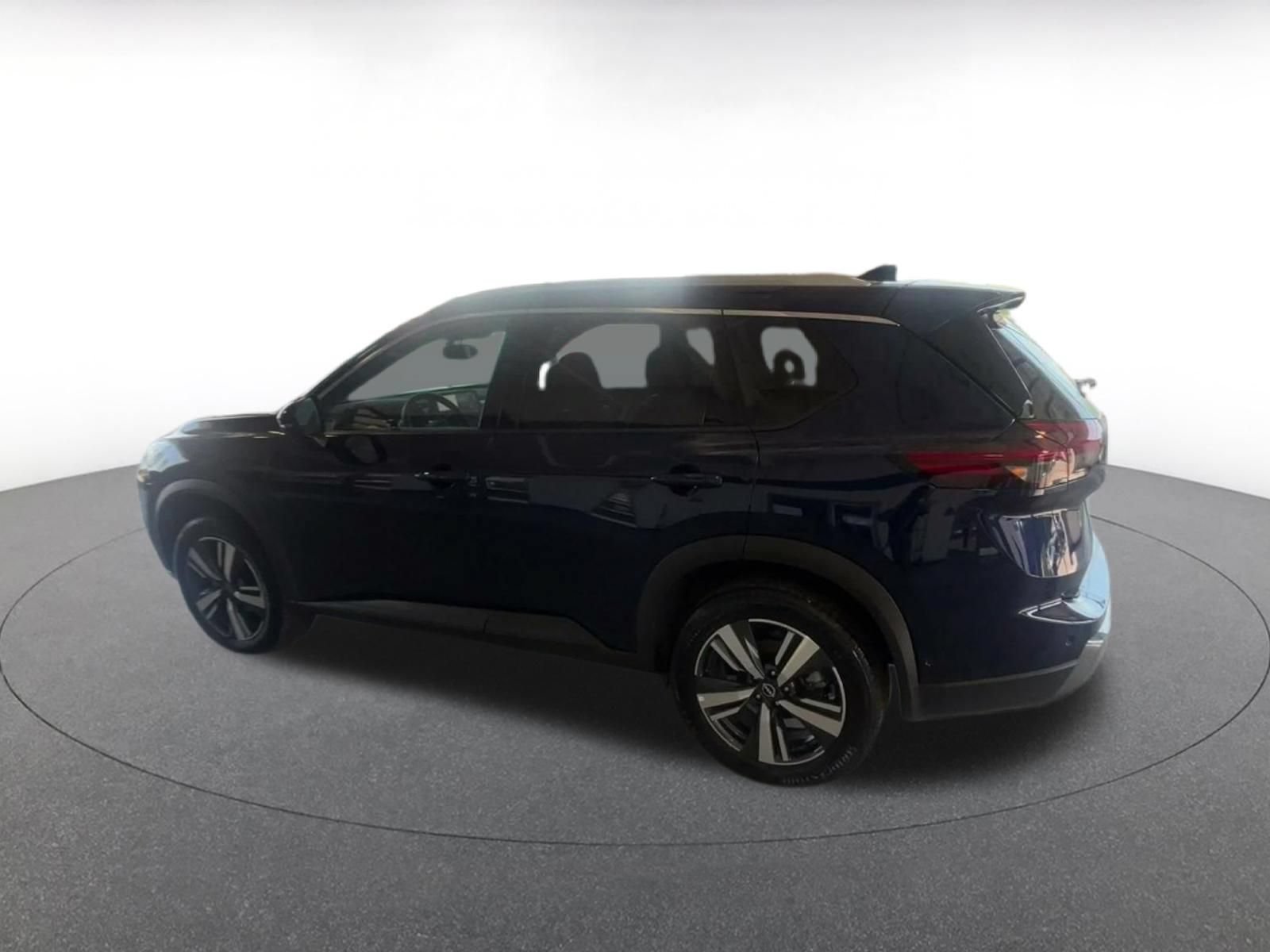 Thumbnail: 2026 Nissan Rogue - 10