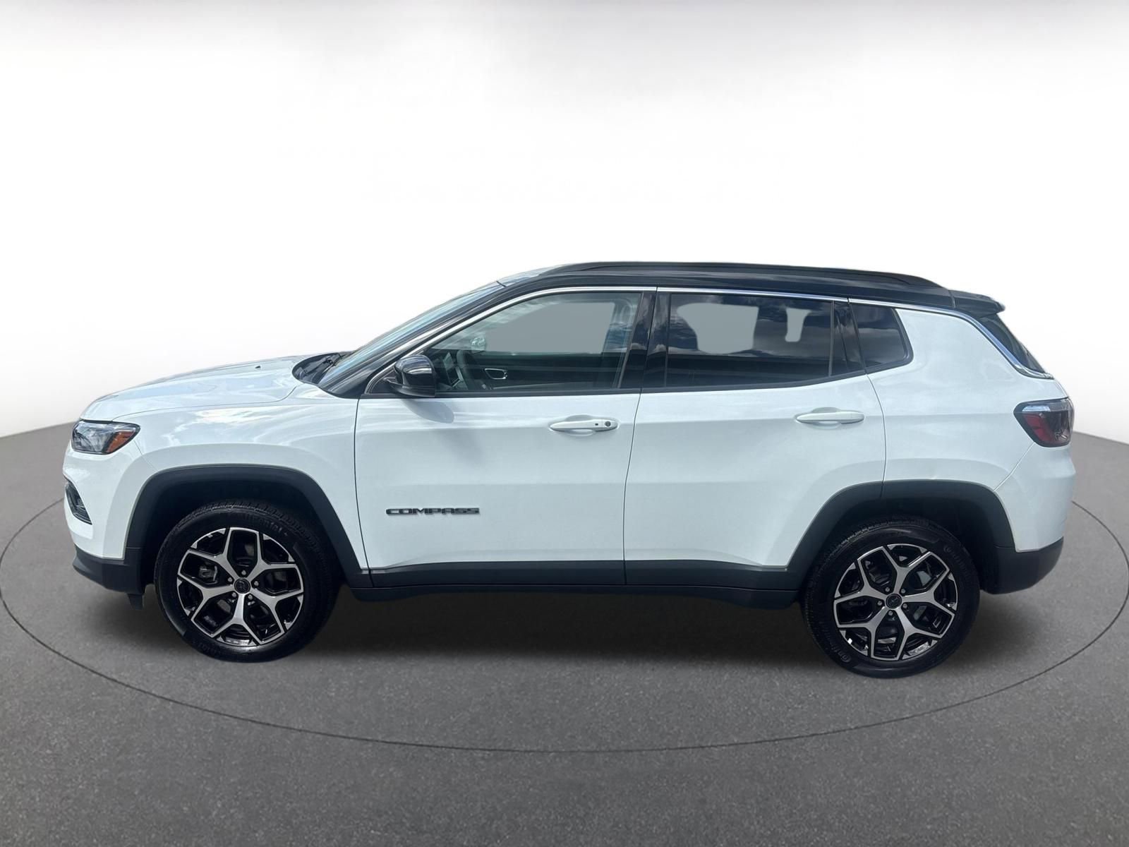 Thumbnail: 2025 Jeep Compass - 11