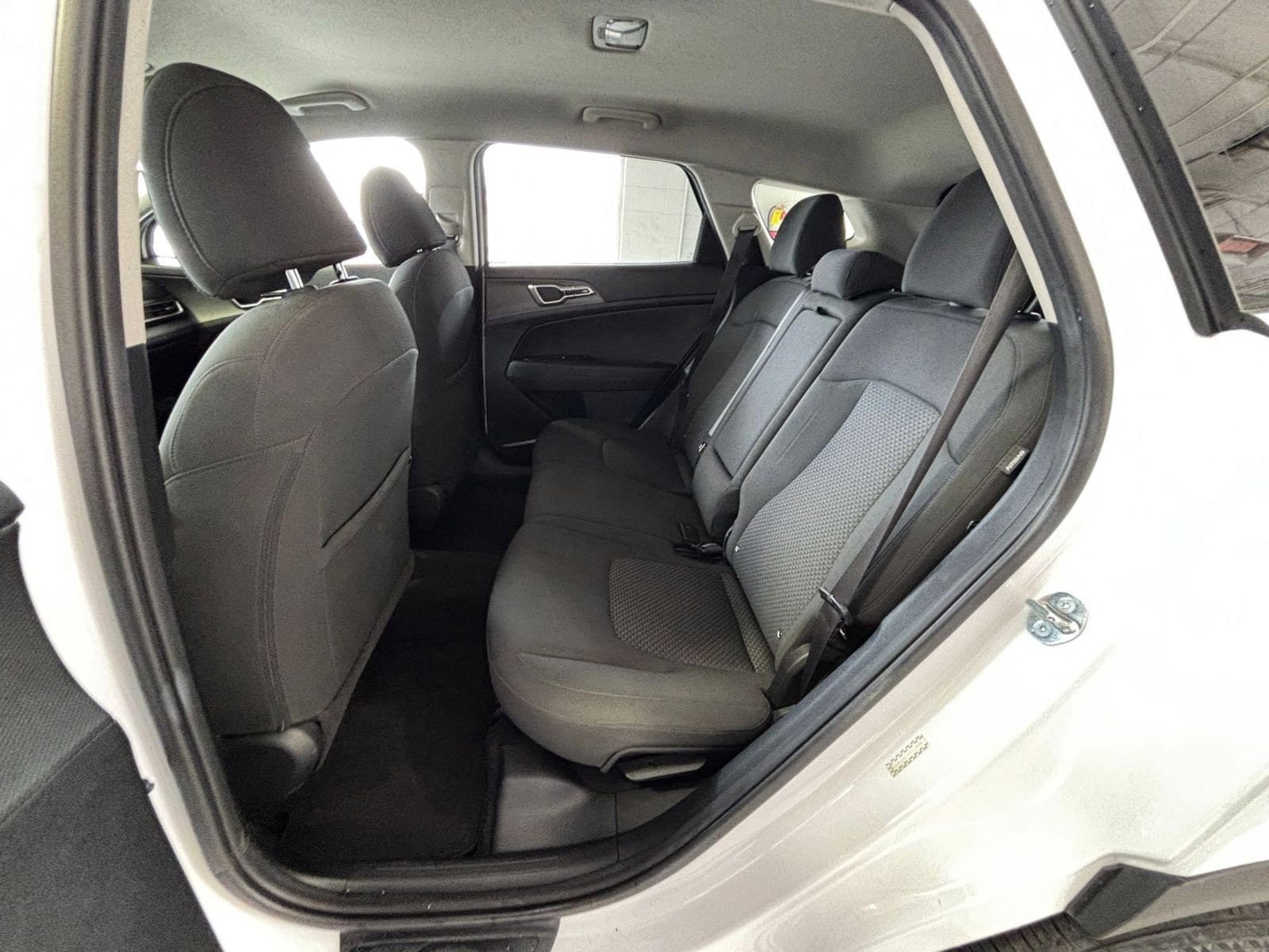 Thumbnail: 2025 Kia Sportage - 25