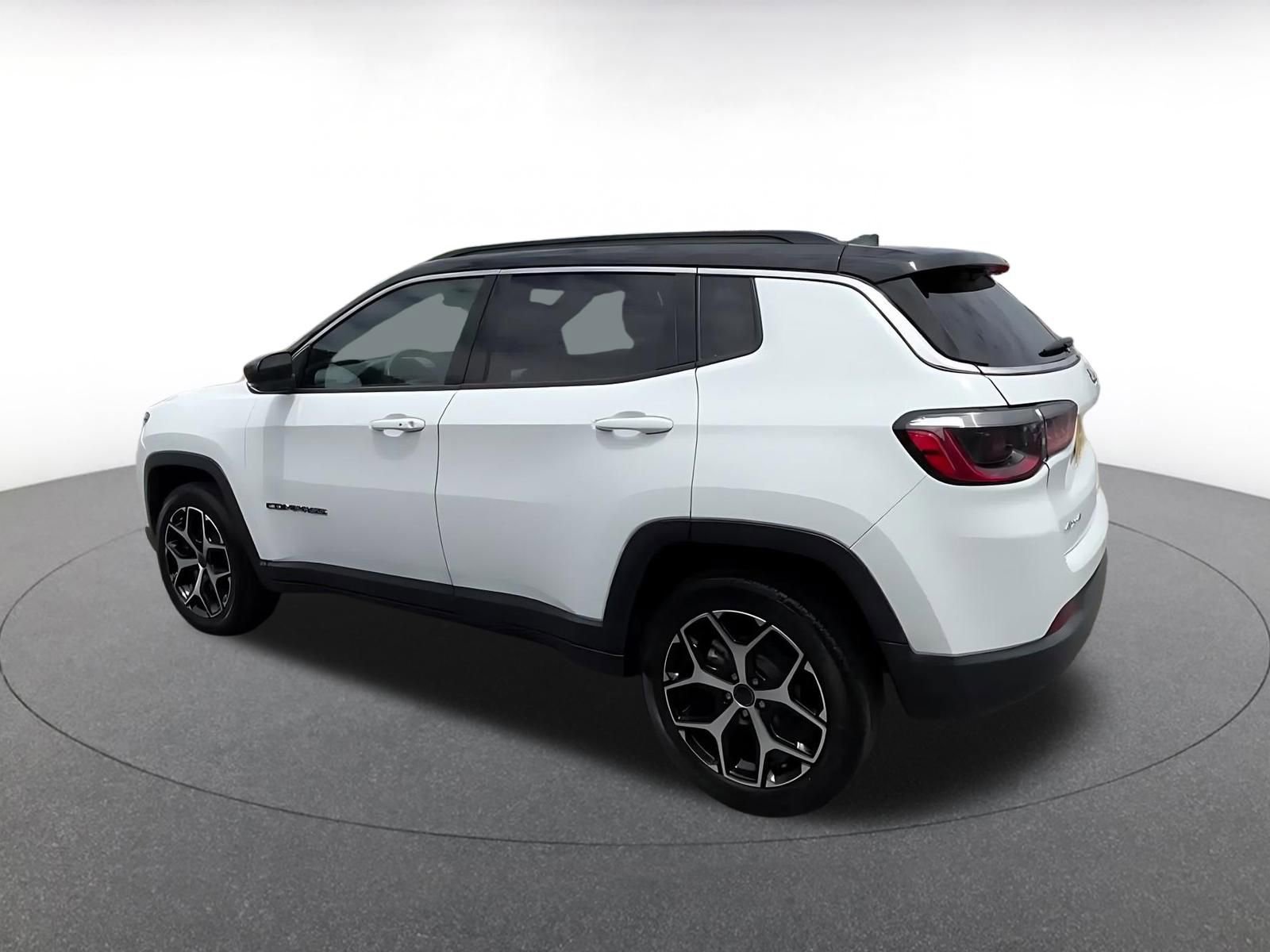 Thumbnail: 2025 Jeep Compass - 10