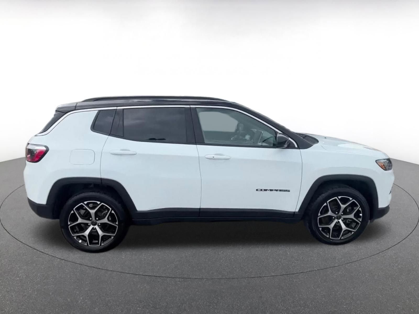 Thumbnail: 2025 Jeep Compass - 20