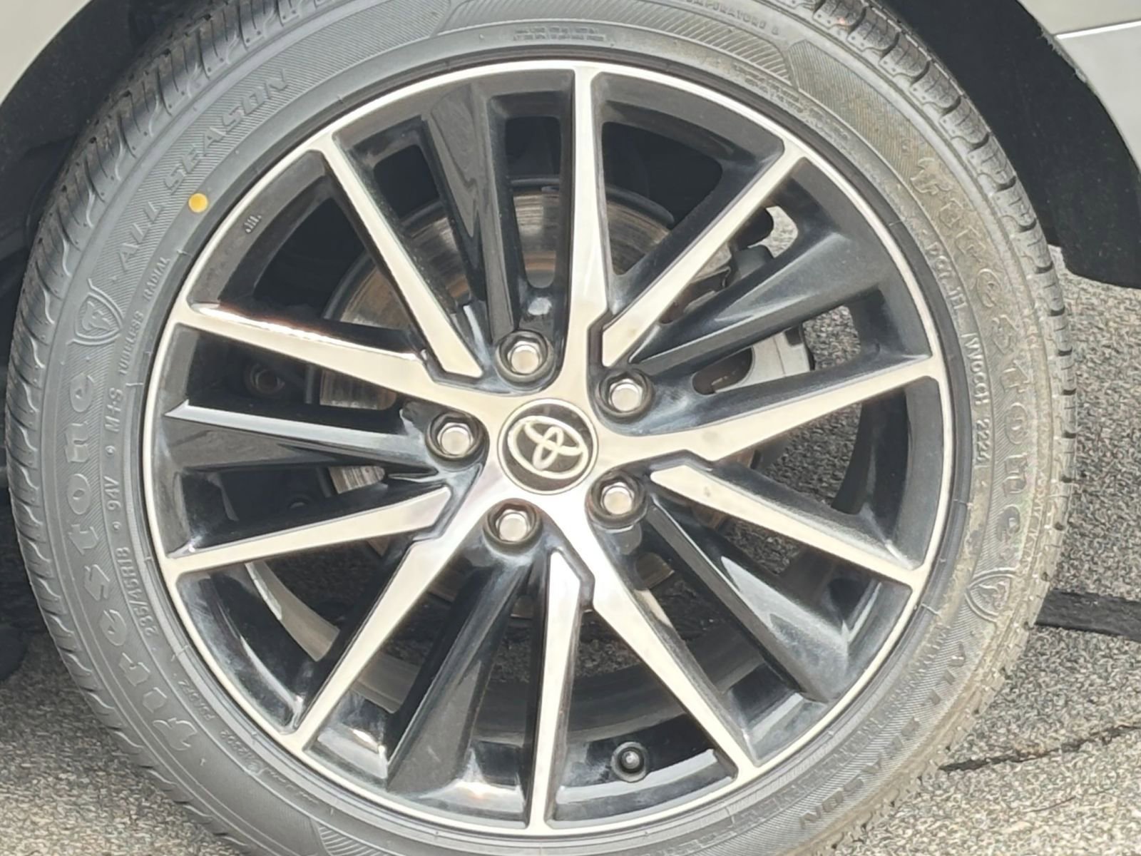 2024 Toyota Camry SE 29