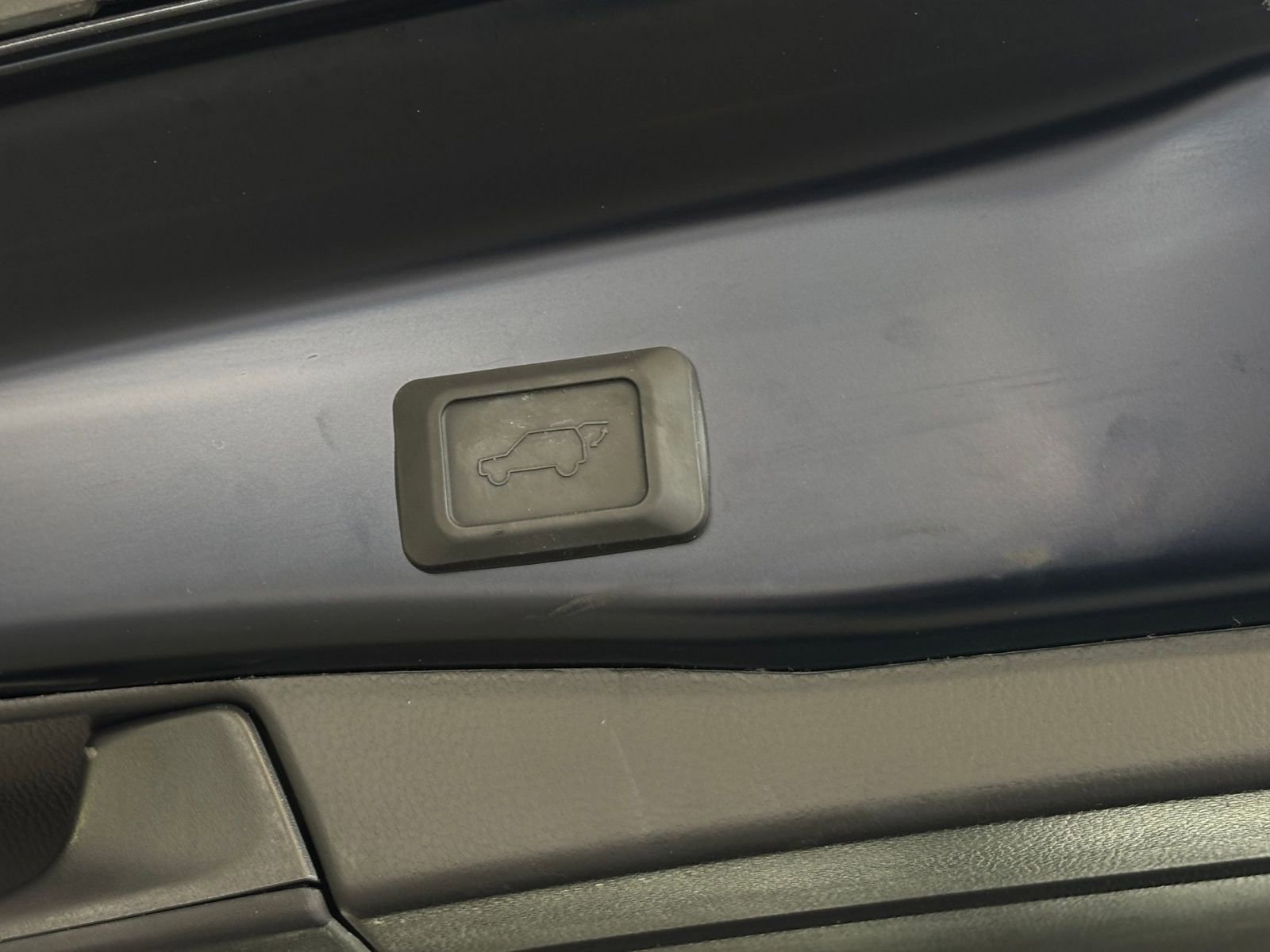 Thumbnail: 2025 Toyota RAV4 - 20