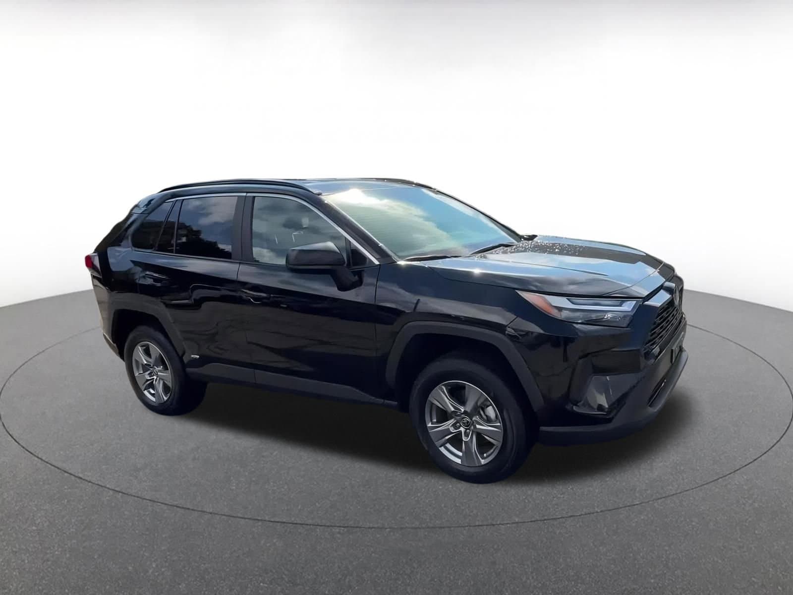 Thumbnail: 2025 Toyota RAV4 - 2