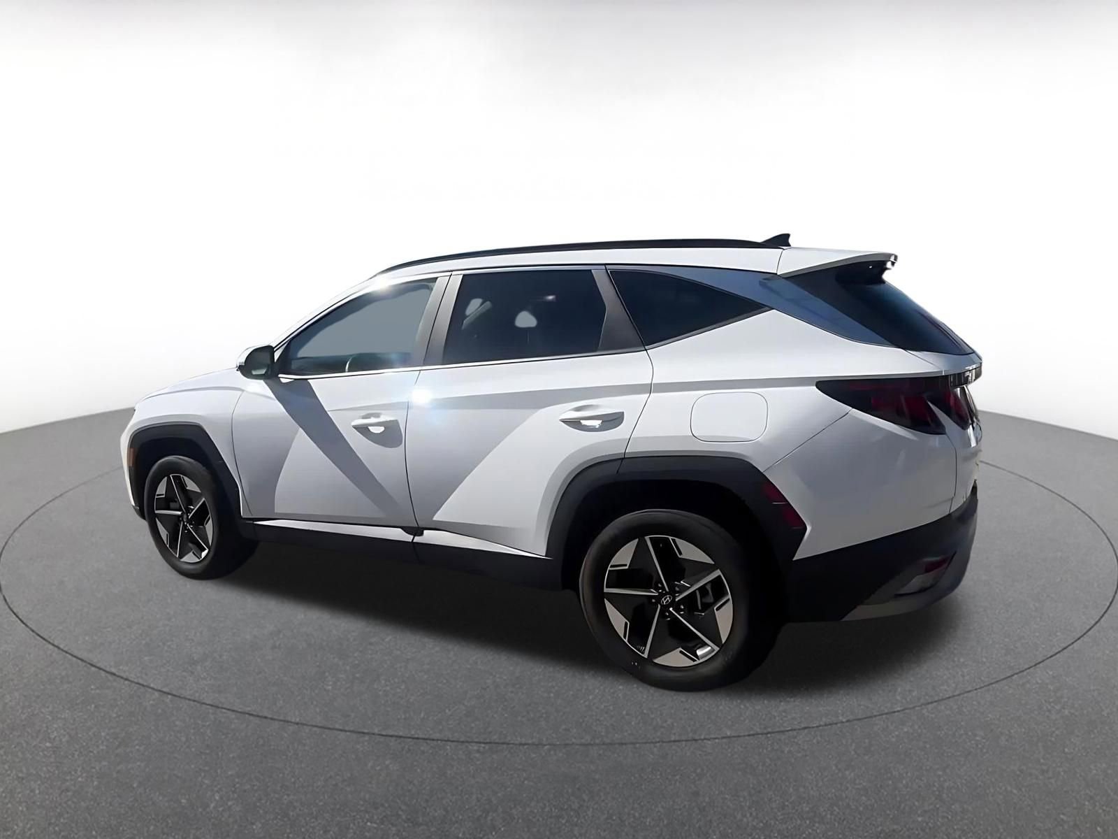 Thumbnail: 2025 Hyundai Tucson - 10