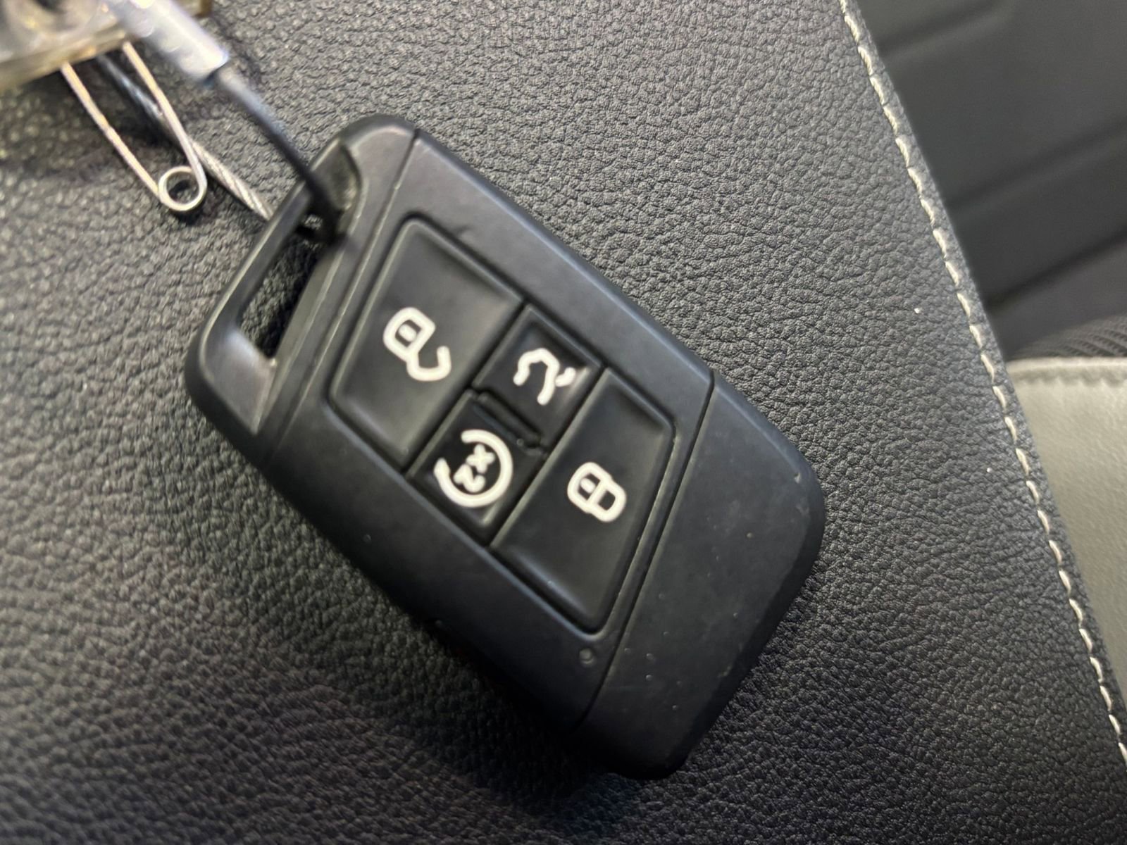 Thumbnail: 2025 Volkswagen Taos - 22