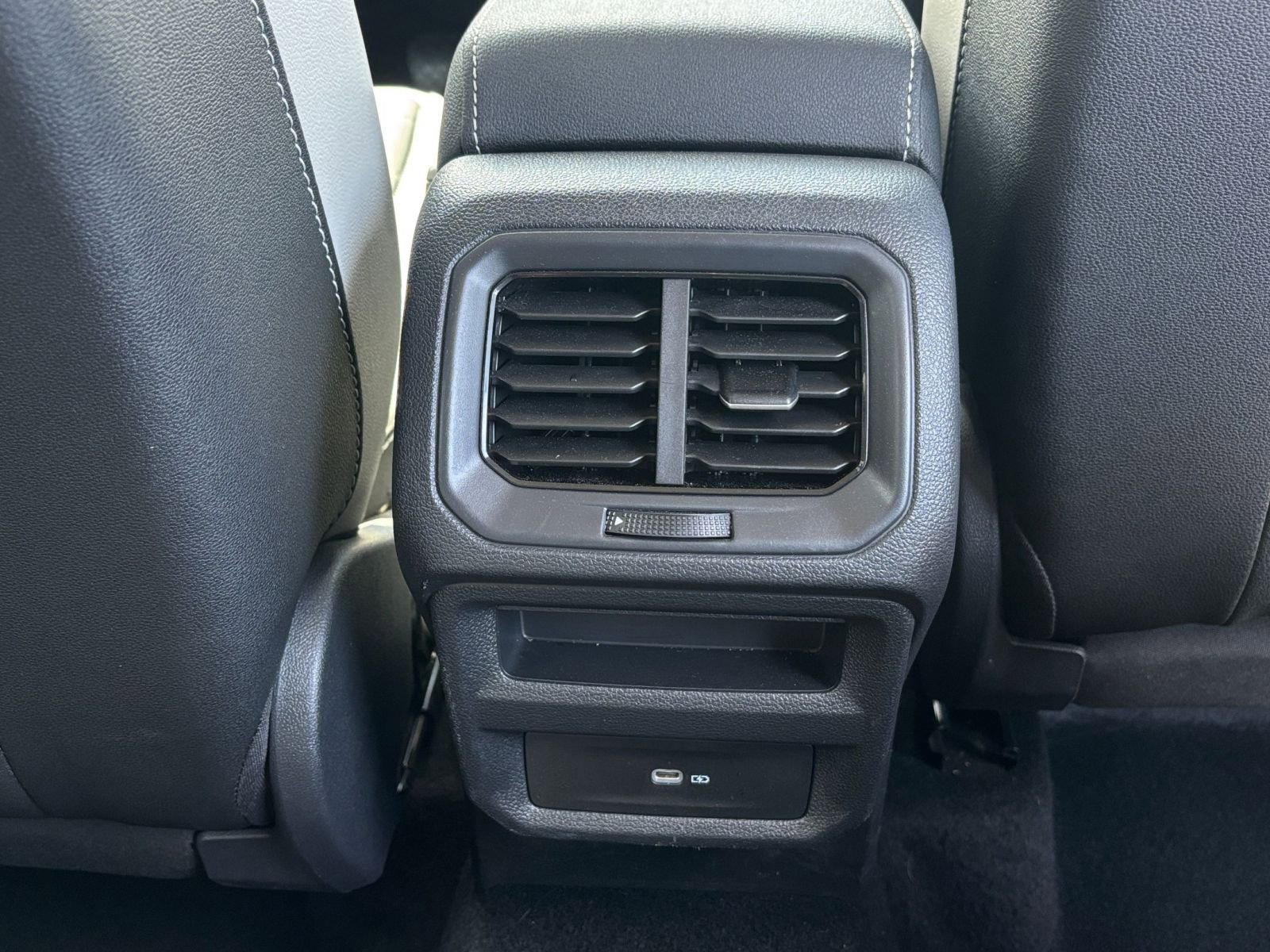 Thumbnail: 2025 Volkswagen Taos - 23