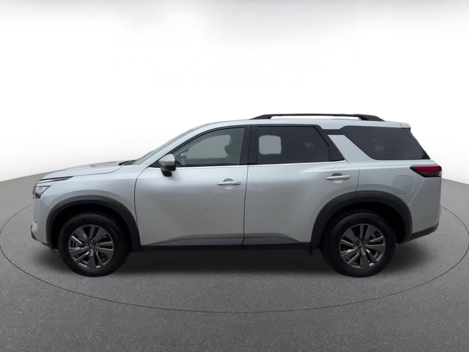 Thumbnail: 2025 Nissan Pathfinder - 8