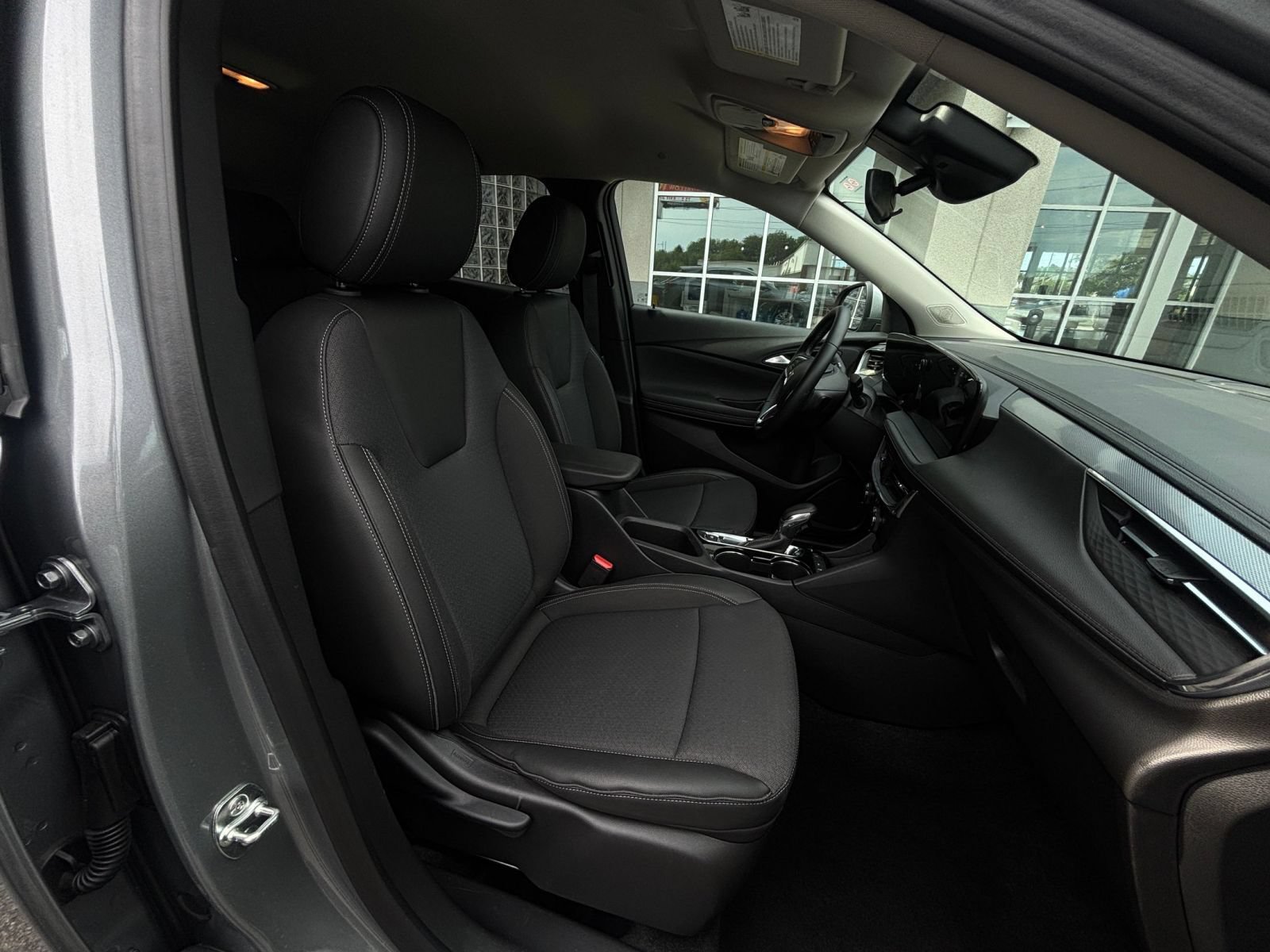 Thumbnail: 2026 Buick Encore GX - 31