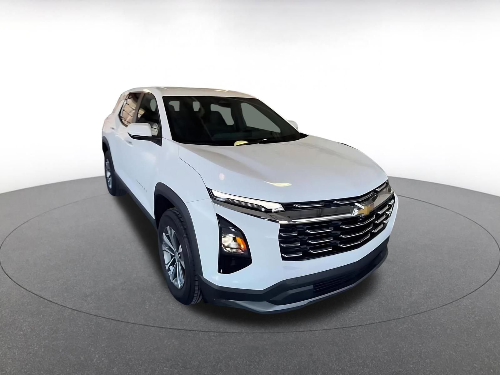 Thumbnail: 2025 Chevrolet Equinox - 3