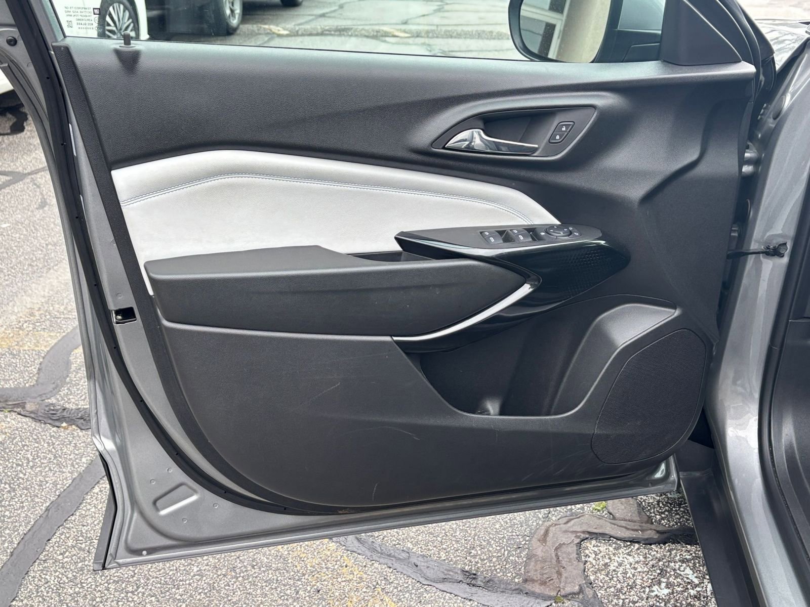 Thumbnail: 2025 Chevrolet Trax - 25