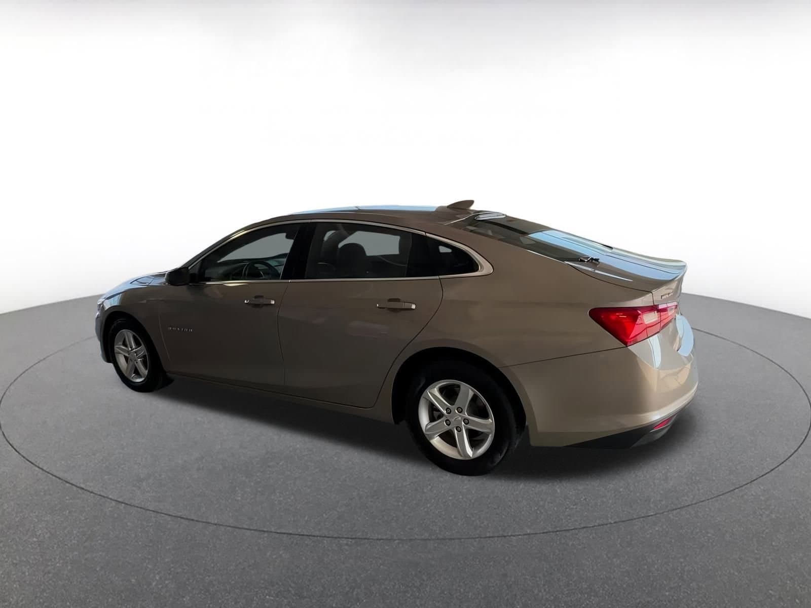 Thumbnail: 2024 Chevrolet Malibu - 10