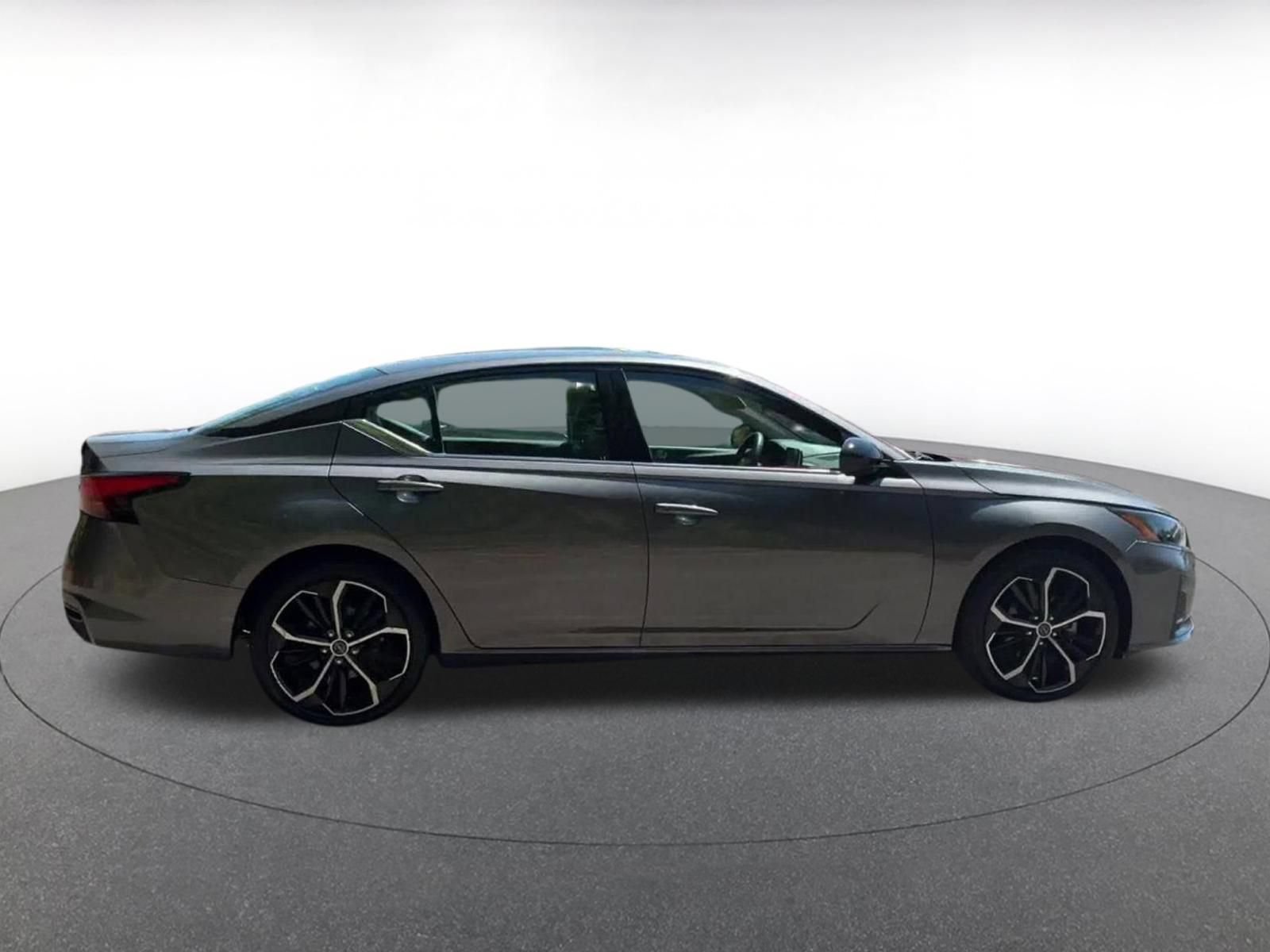 Thumbnail: 2025 Nissan Altima - 16