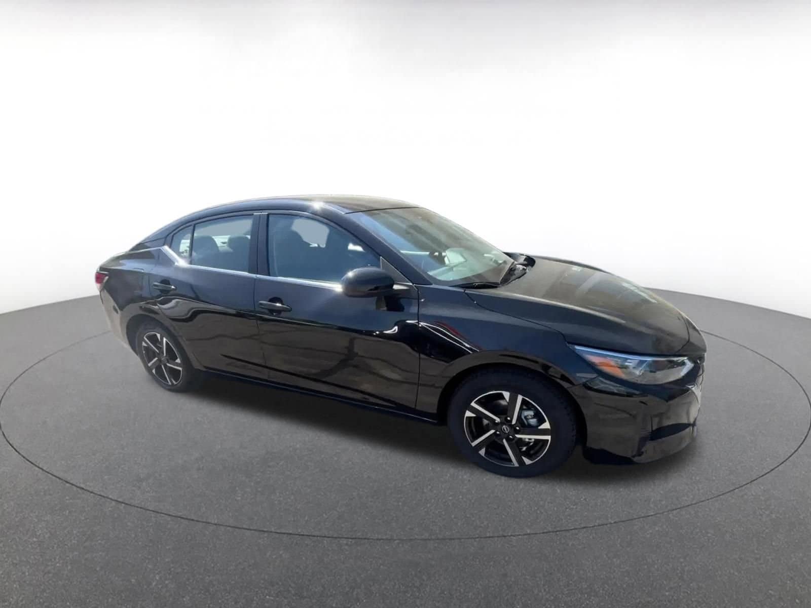 Thumbnail: 2025 Nissan Sentra - 2