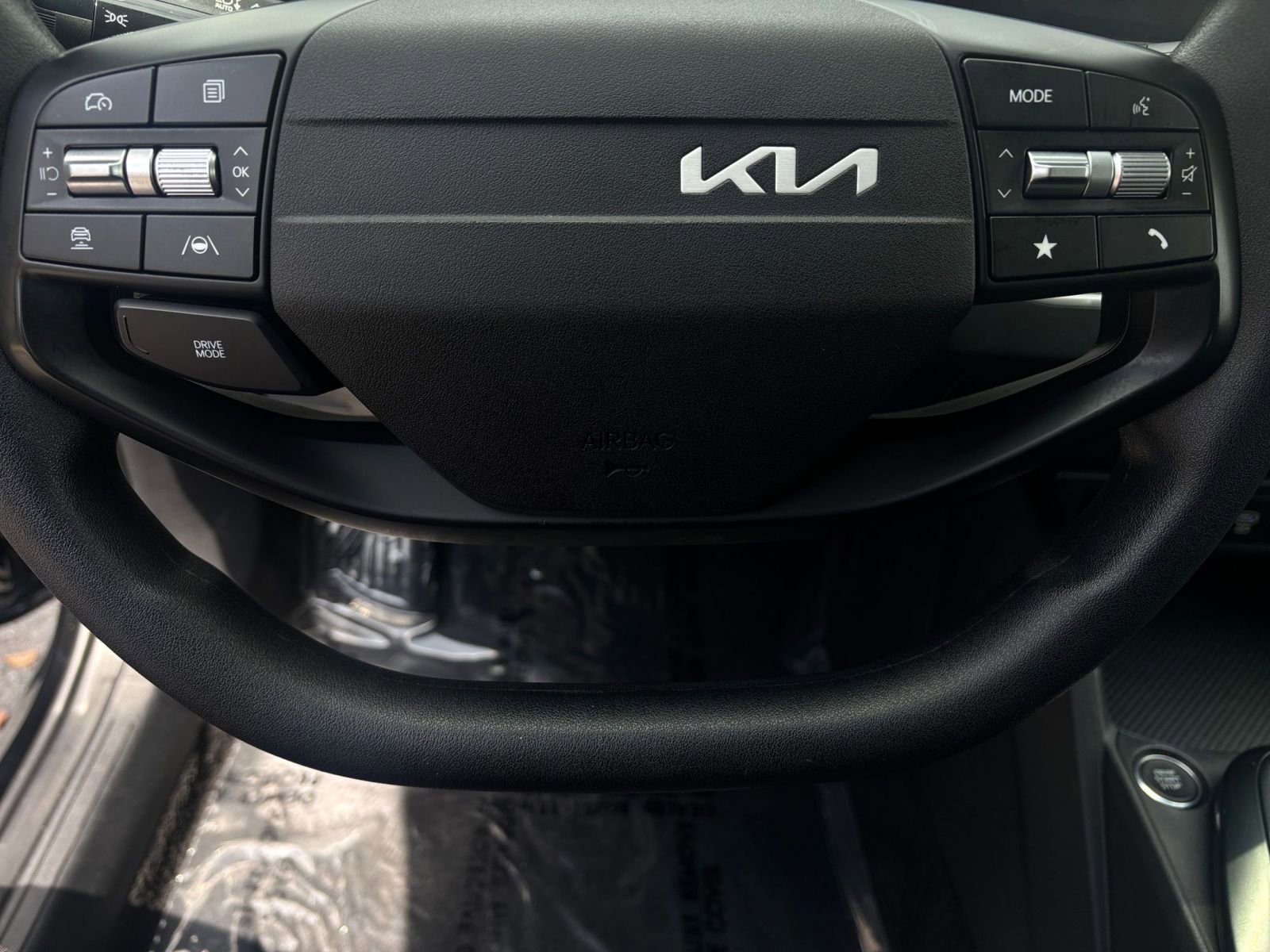 Thumbnail: 2025 Kia K4 - 28