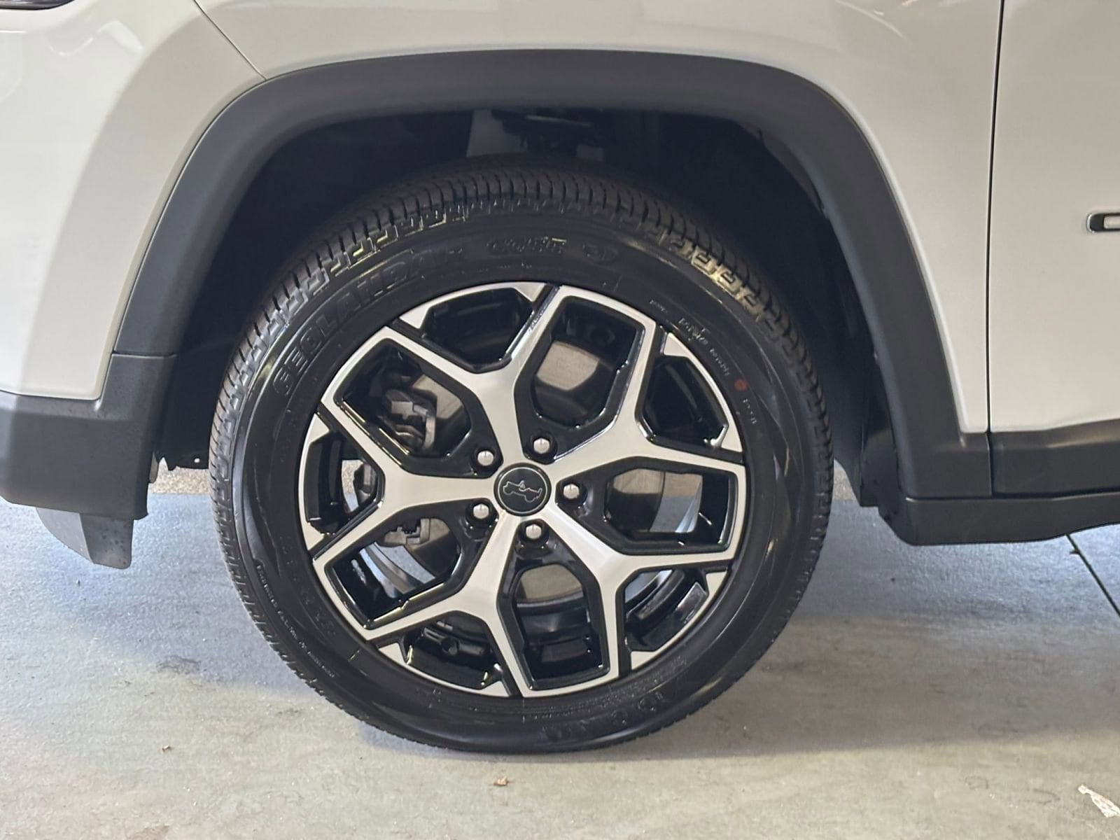 Thumbnail: 2025 Jeep Compass - 34