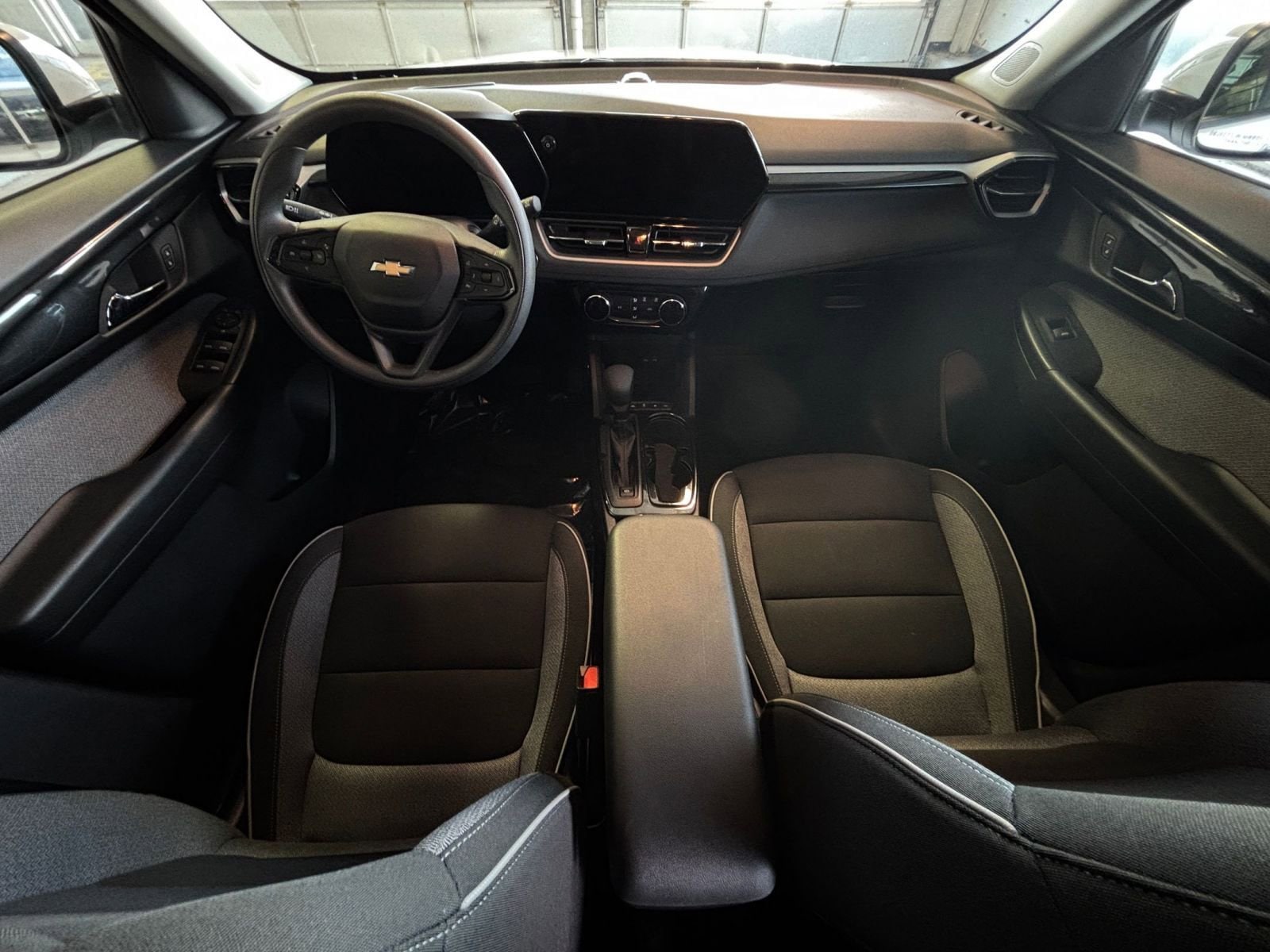 Thumbnail: 2025 Chevrolet TrailBlazer - 31