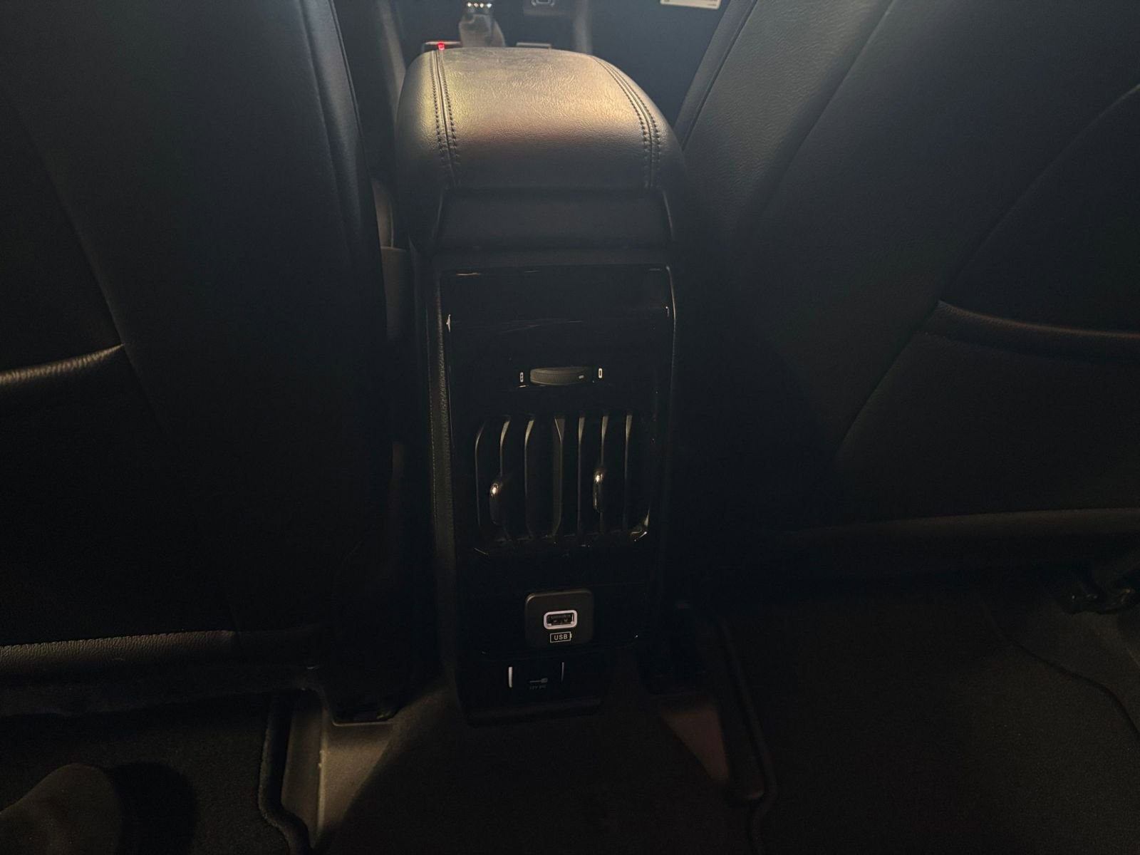 Thumbnail: 2025 Jeep Compass - 25