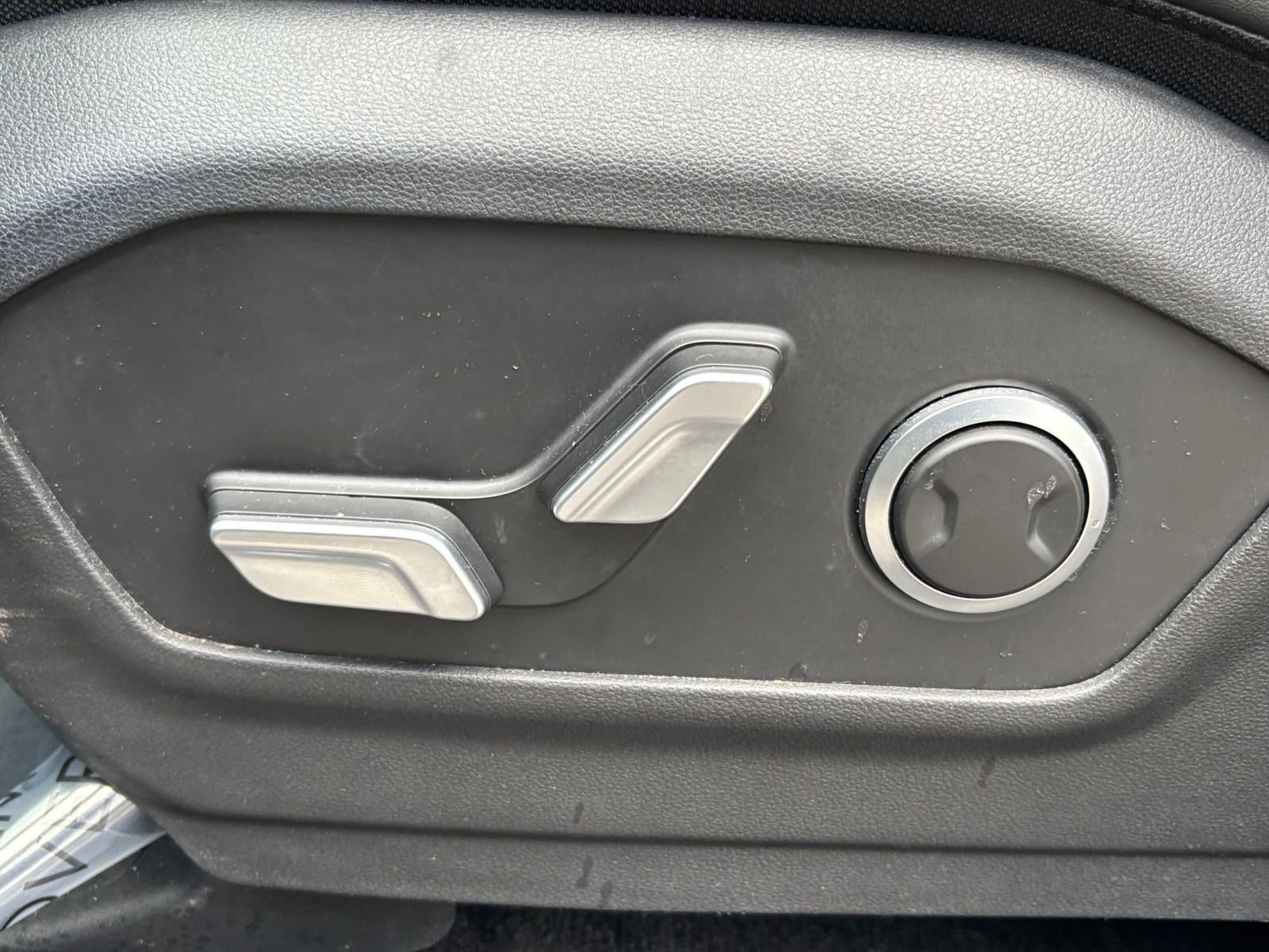 Thumbnail: 2025 Hyundai Santa Fe - 23