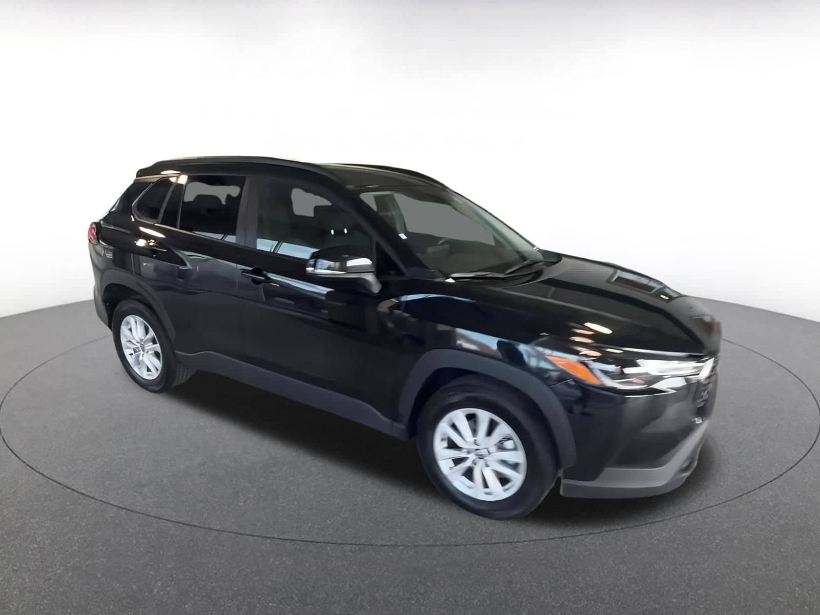 Thumbnail: 2025 Toyota Corolla Cross - 1