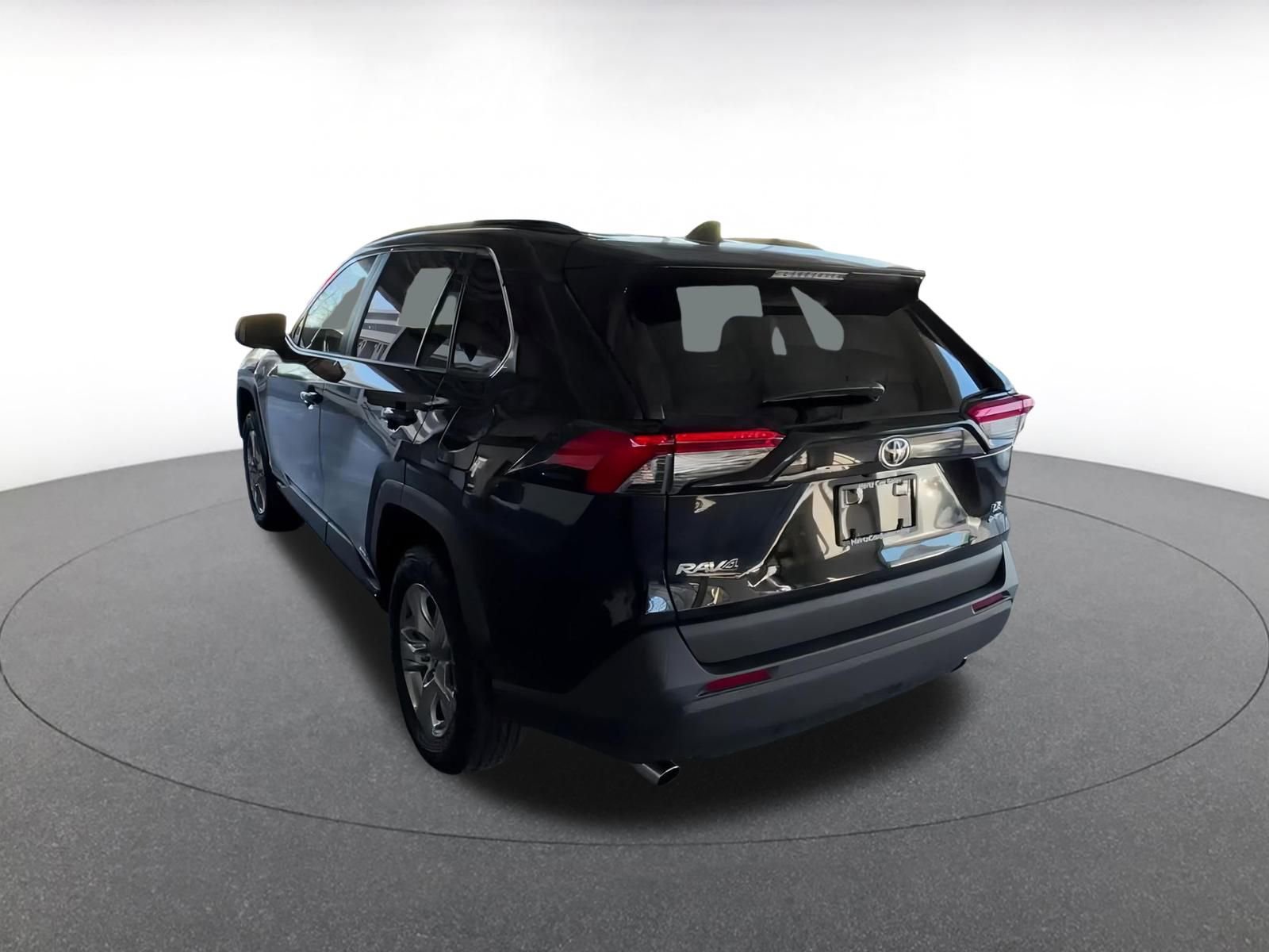 Thumbnail: 2025 Toyota RAV4 - 10