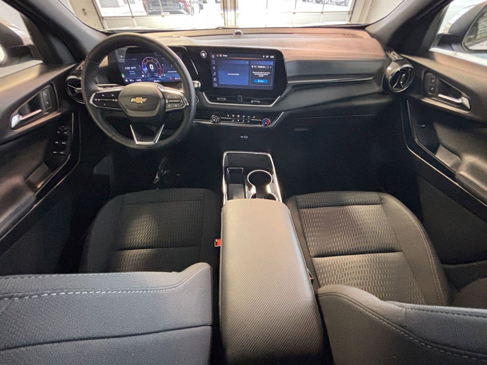 Thumbnail: 2025 Chevrolet Equinox - 32